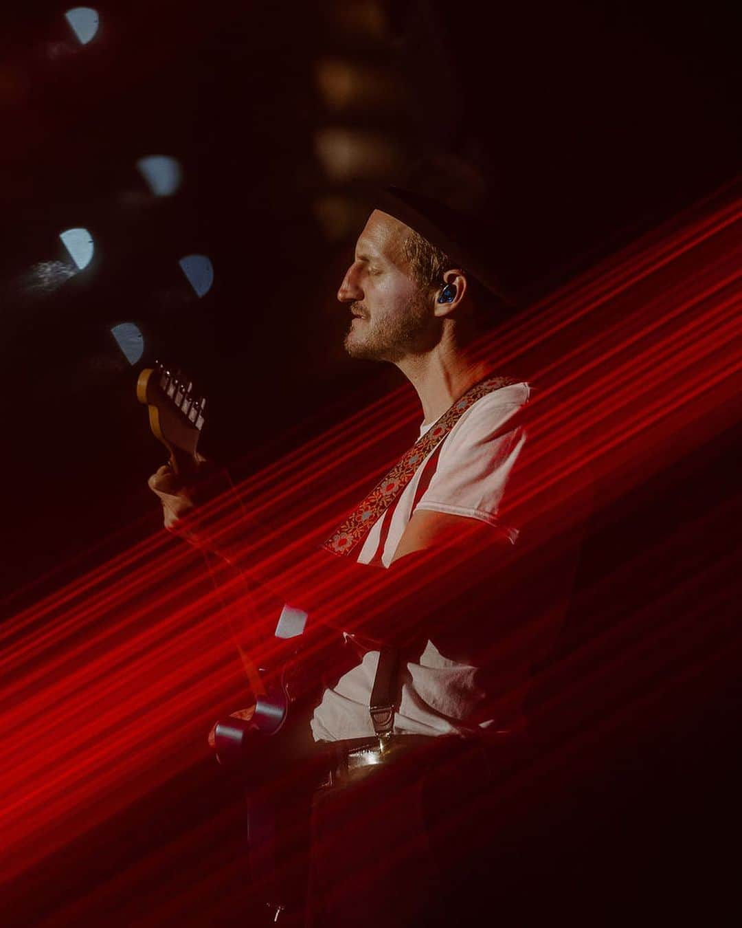 The Lumineersさんのインスタグラム写真 - (The LumineersInstagram)「First time playing in Peru! What a perfect night. Thank you Lima. 🇵🇪♥️🇵🇪♥️🇵🇪 | 📸: @rkdeeb」11月13日 0時23分 - thelumineers