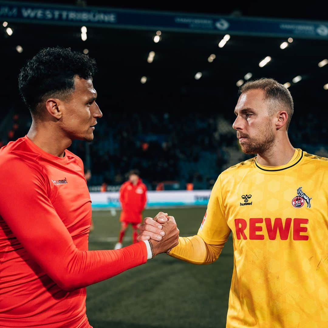 1.FCケルンのインスタグラム：「Sinnbild 🤝 Gemeinsam nehmen wir den Kampf an! ___ #effzeh」