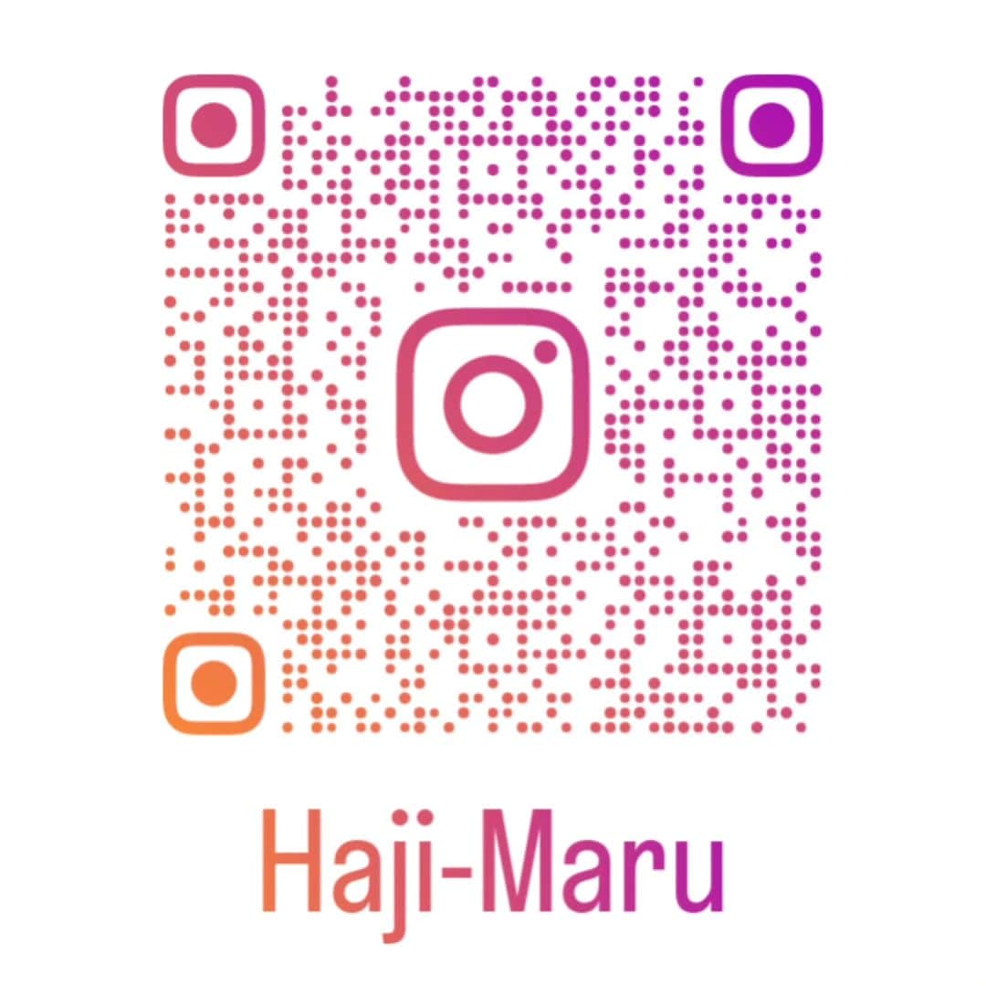 富所哲平さんのインスタグラム写真 - (富所哲平Instagram)「【最近の作業風景（お願いも含む！）】  まち暮らしを楽しく始める場所【Haji-Maru】のDIY。  12/10にみどり市大間々で開催するマーケット事業でのお披露目に向けて、暮らしづくり会社を一緒に経営する相棒２人とやっています。  壁を抜いたらかなり広く見える！  もっと使いやすくするために、色々いじってみます♪  ーーーみなさんにお願い！ーーー  Facebook や Instagramで、複合施設【Haji-Maru】の場所情報が検索に出てくるようにするには、多くの方に、Facebookで検索＆チェックインして頂く必要があるらしいのです。（InstagramはFacebook傘下なので、基本的に、Facebookの情報がマスターになるようです。）  そこで、ぜひ、Facebookをされている方がいらっしゃいましたら、試しに「Haji-Maru」にチェックインをして、さらに、その投稿をInstagramに連動シェアしていただけませんでしょうか？  （※ちょっと複雑な話になりますが、Facebook上では「Haji-Maru」という名前で位置情報が登録されていますが、Instagram上ではまだ場所情報が出てこないので、Facebookで投稿し、Instagramに記事を連動してシェア、とすると、Instagram上でも場所が登録されます。）  皆さんのご協力で、何とか、【Haji-Maru】のスタートを応援頂けますと嬉しいです。  何卒、よろしくお願い致します🙇  ーーーーーーーーーーーーーー 12/10【 #イロトイロマーケット 】開催します！  大間々エリアに、出会いとワクワクが溢れ、暮らしを楽しめる日常をつくるための社会実験の１日をつくります！  ○日程 令和5年12月10日㈰ 10時〜16時  ○場所 近藤酒造の道の反対側のエリア ⇨複合施設【Haji-Maru】および周辺道路、空き地 ※詳細はアカウントページのGoogleマップ  ○内容 ・空き家に物販テナントを入れる実験 ・通りの空き地を飲食ブースとして使う実験 ・界隈で共有する掲示板をつくる実験 店舗 ・ジビエを味わう実験 ・子どもが年中縁日で遊べる実験 ・歩行者天国を日常にする実験  今回の記事でご紹介のメンバーでご協力くださる方もおり、当日は、皆でいろいろ用意してお待ちしております！  ぜひ、遊びにいらしてください🎄🎅🎄  （フォローもお願い致します♪⇨ @iro.to.iro_gram ）  ーーーーーーーーーー  #複合施設 #HajiMaru #いろといろ #いろとりどりの暮らし #暮らしづくり会社 #まちづくり会社 #まちづくり #地域を編集する #エリアリノベーション #リノベーション #renovation #local #management #家守 #コワーキングスペース #coworkingspace #副業応援 #複業応援 #まちビジネス #まちやど #ゲストハウス #地域に根ざした #豊かな暮らし #志互灯（しごと） #local_based_life_time #local_based」11月13日 1時13分 - tomitetsu823