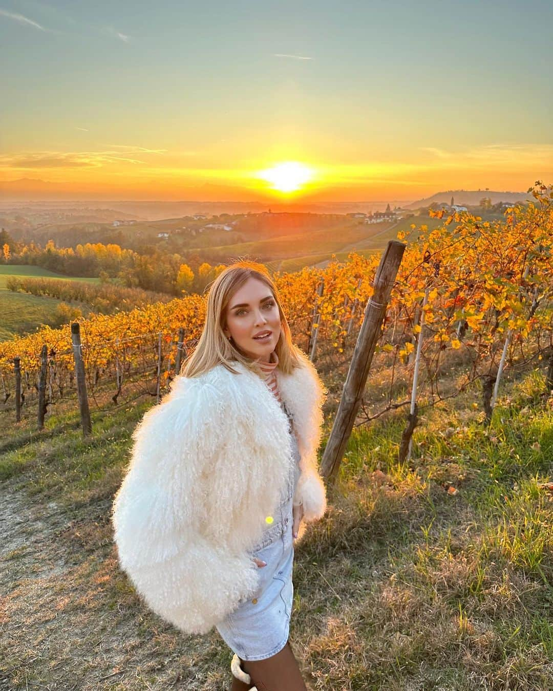 キアラ・フェラーニのインスタグラム：「A day in Langhe 😍」