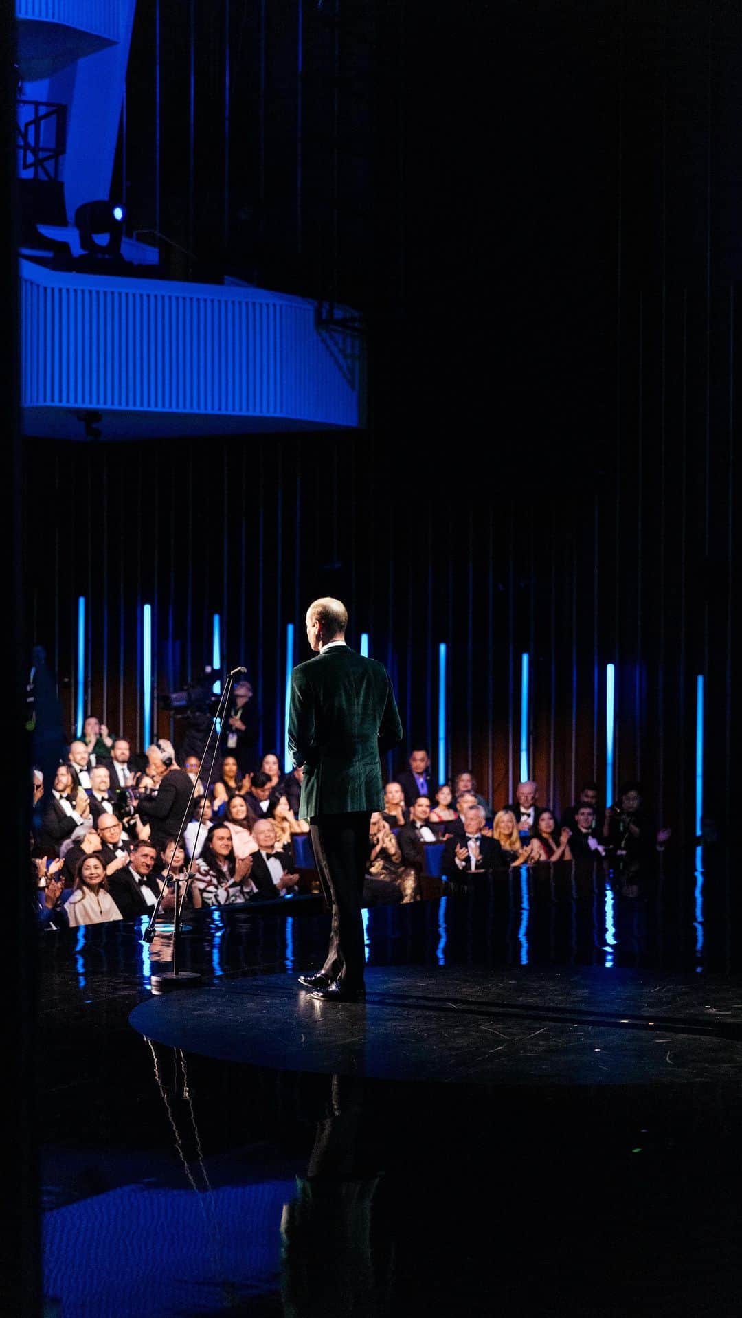 のインスタグラム：「Are you ready for the @earthshotprize Awards? Tune in tonight!  UK: BBC One – 17:20 GMT  USA: PBS – 19:00 EST  Rest of world: The Earthshot Prize YouTube – 17:20 GMT」