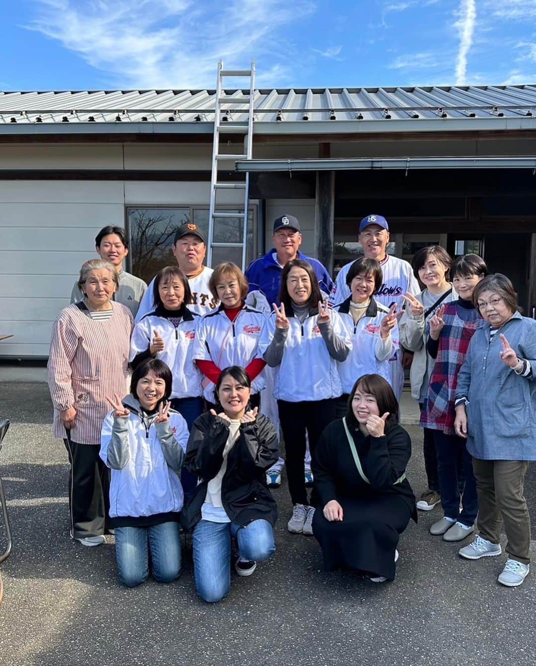 デーブ大久保さんのインスタグラム写真 - (デーブ大久保Instagram)「11月3日〜5日 長野県泰阜村の野球教室へ💨  #２７年連続 #いつもありがとうございます  #デーブ大久保 #宮下昌己 #笘篠賢治 #泰阜村」11月13日 7時11分 - davecompany22