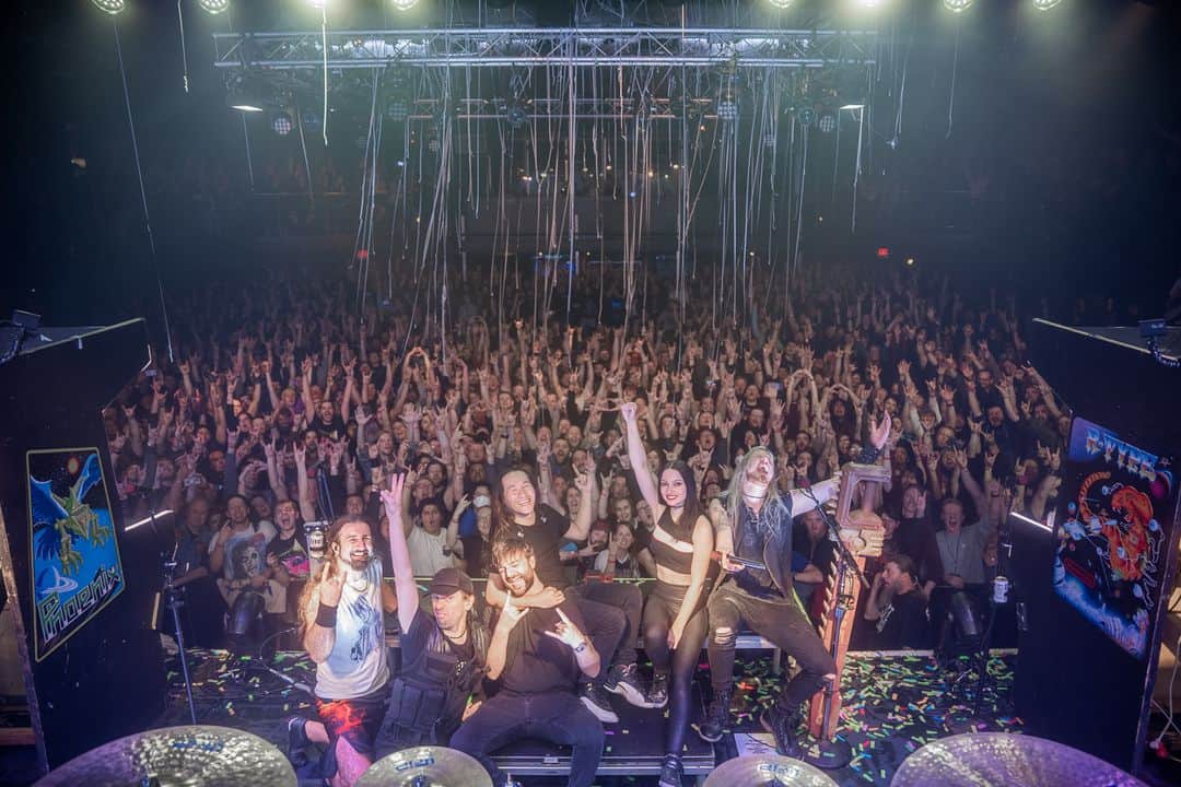 DragonForceのインスタグラム：「MINNEAPOLIS, THAT WAS EPIC. You all know how to party like it's 1999. Lawrence, Kansas - we will see you soon!! Come join us tonight at @thegranada with @edgeofparadise + @nanowarofsteel + @amarantheofficial. See you then!   What's your craziest mosh pit story?   📸: @harrybabyjpg」