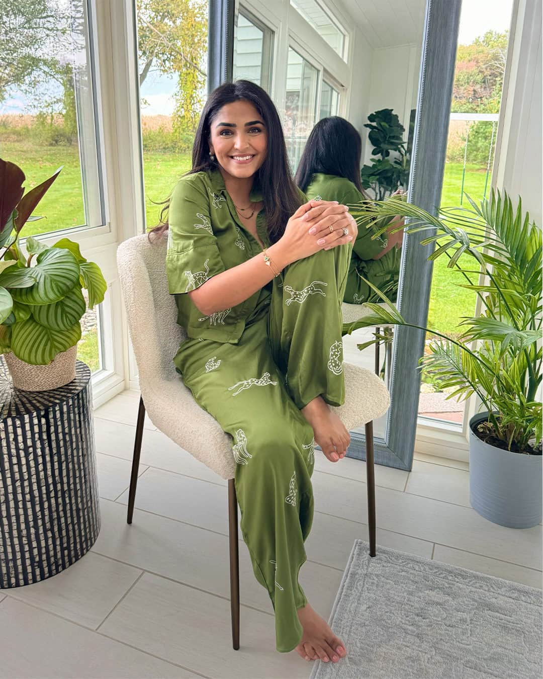 Nordstromのインスタグラム：「For Palak Patel @thechutneylife, the food blogger and cookbook author, Diwali is a special time of year. ✨ In this interview, Patel shares how she celebrates the festival of lights with food, decor and traditions with her loved ones. Click our link in bio to read the full story on The Thread.」