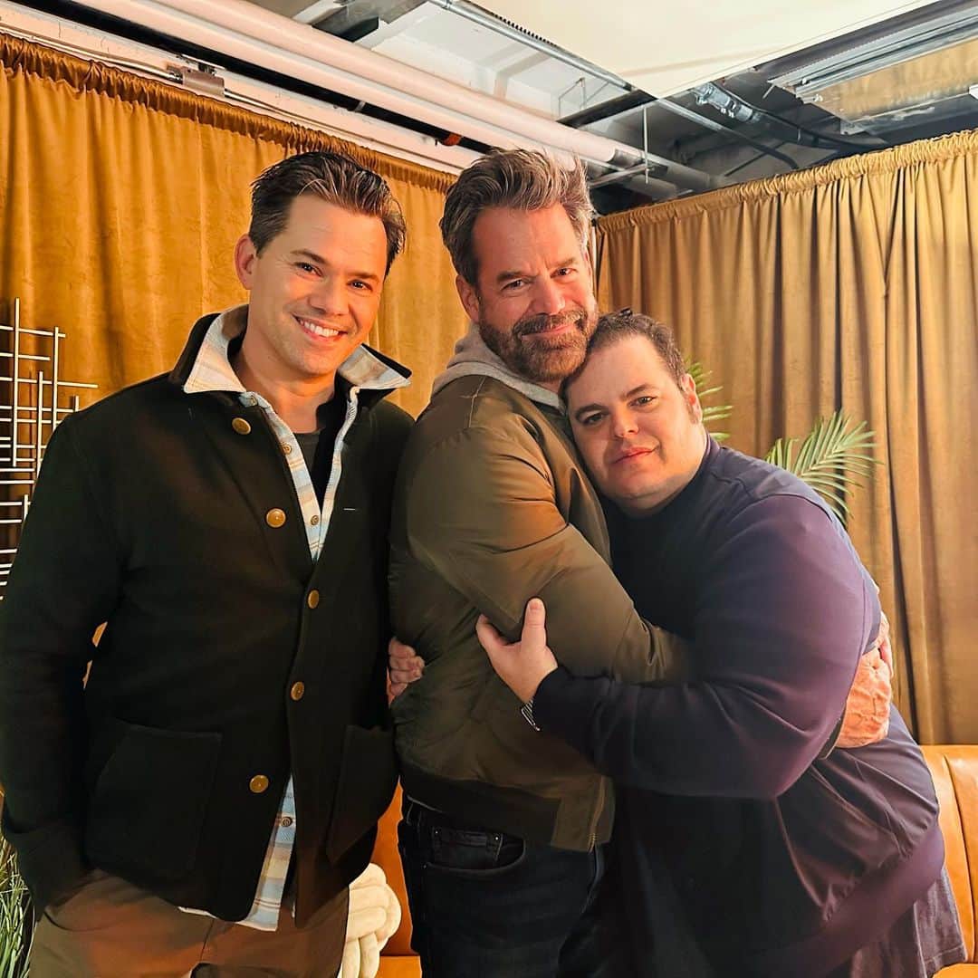 のインスタグラム：「My boyfriend and my show husband make an adorable couple. 🧡🧡」