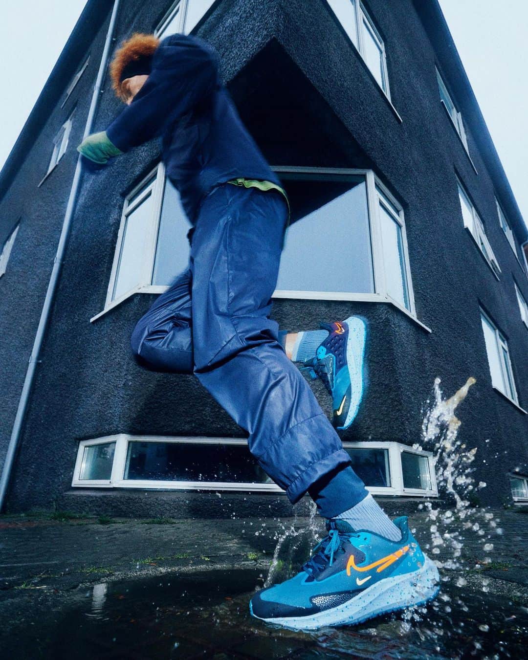 The Run Dept.さんのインスタグラム写真 - (The Run Dept.Instagram)「Forecast calls for strong feelings of accomplishment. 😎  Springy, insulated and water-repellent, the Pegasus Shield will help you get the most from your runs year round. 🔗 in our bio.」11月13日 3時00分 - nikerunning