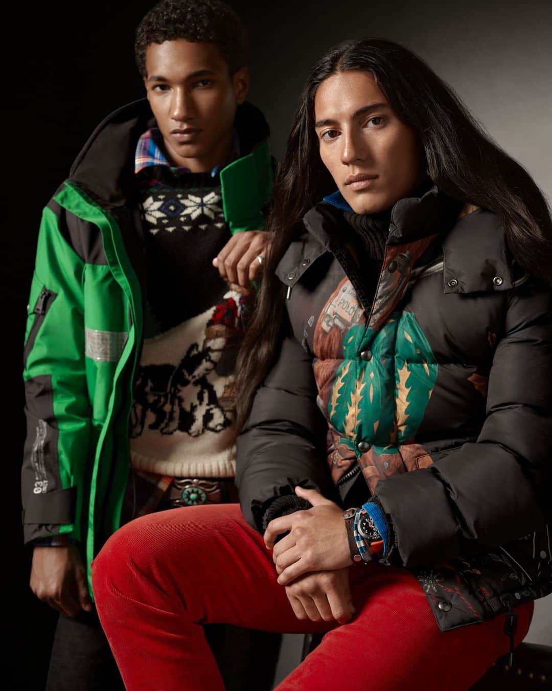 Polo Ralph Laurenさんのインスタグラム写真 - (Polo Ralph LaurenInstagram)「Embrace signature #PoloRLStyle, from vintage-inspired iconography to vibrant colors, with this season’s cold weather looks.  Shop men’s #PoloRalphLauren via the link in bio.   #RLHoliday」11月13日 3時00分 - poloralphlauren