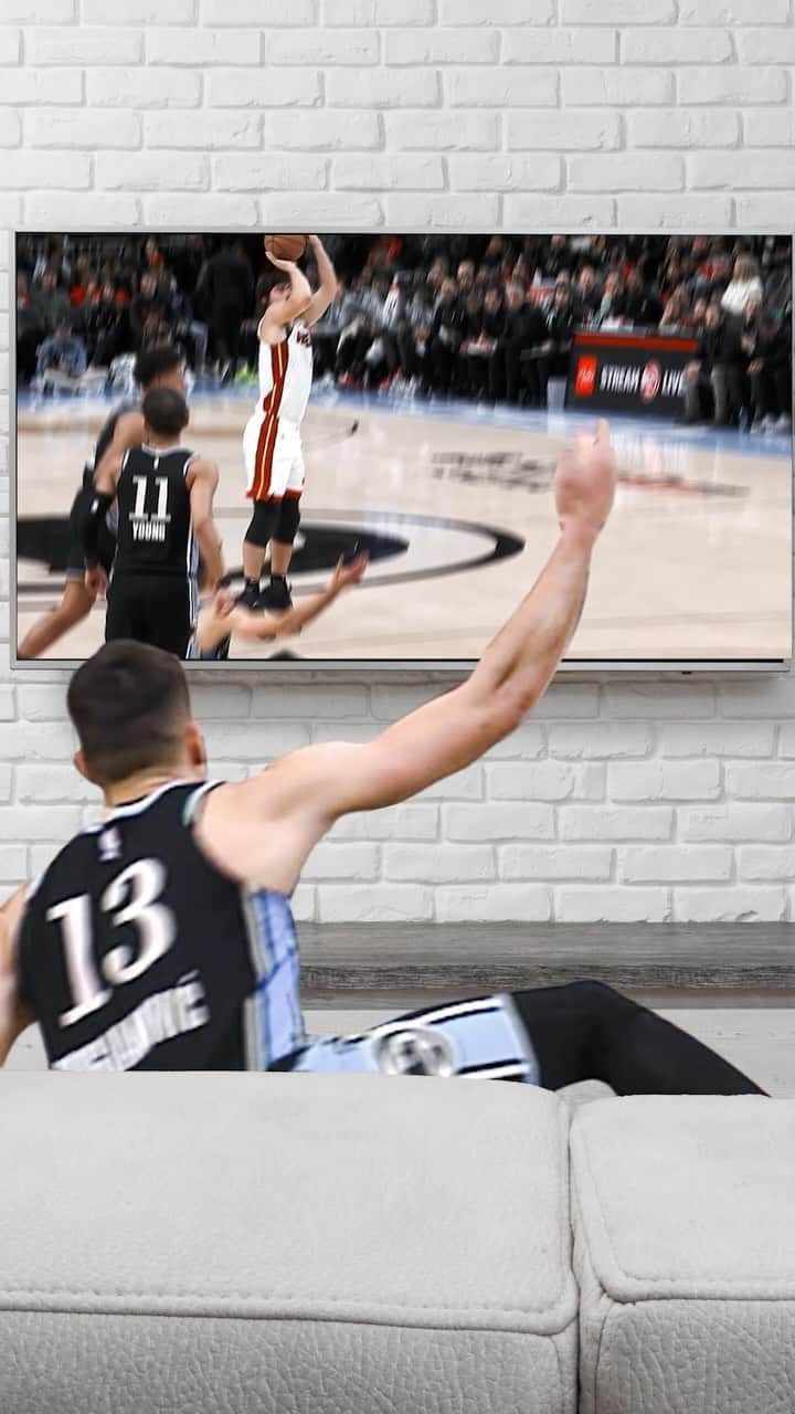 Miami HEATのインスタグラム：「Upon further review of this play... it came with a whole list of new hobbies 😂⁣ ⁣ AT&T Replays // @att」