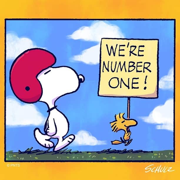 スヌーピーのインスタグラム：「We're number one!」