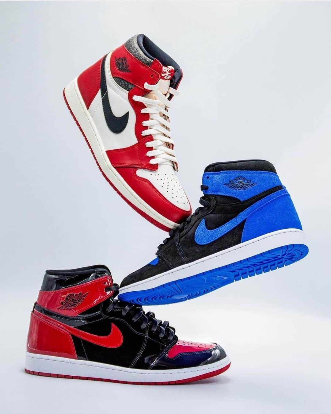 Sneaker News x Jordans Dailyのインスタグラム：「Who did it better?」