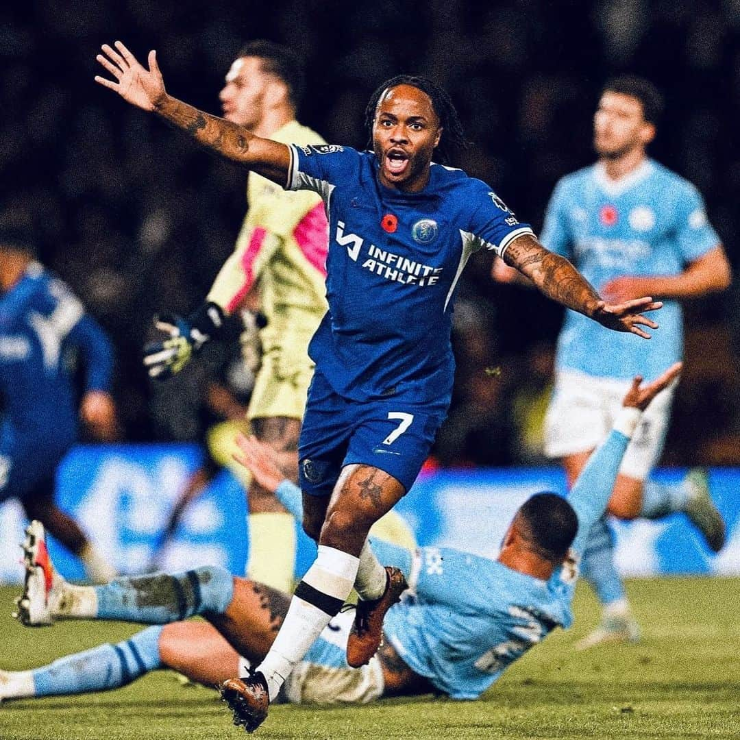 ラヒーム・スターリングさんのインスタグラム写真 - (ラヒーム・スターリングInstagram)「Proud of the team tonight. We are coming 🔵🔥」11月13日 5時13分 - sterling7