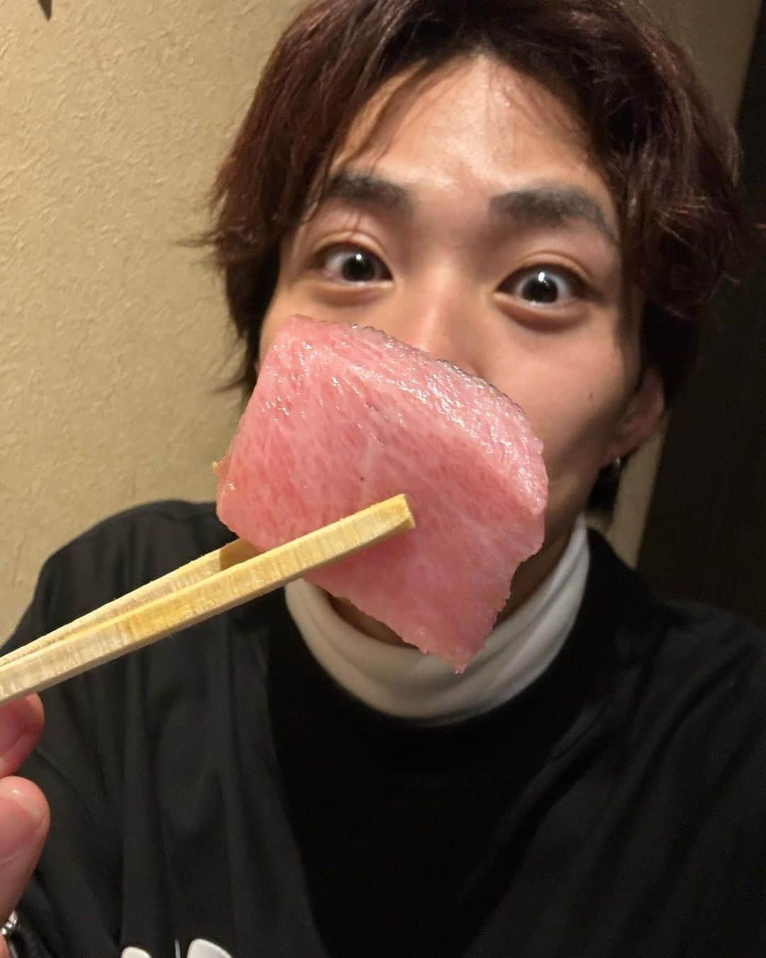 山口託矢さんのインスタグラム写真 - (山口託矢Instagram)「大トロ美味しすぎた。 溶けたからもはや食べてないまである🙃 . . #北海道  #留辺蘂  #北見」11月13日 5時13分 - taku_ya_maguchi