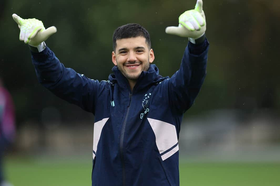 ヘロニモ・ルジのインスタグラム：「La espera terminó! 88 días después estamos de vuelta ❌❌❌ Gracias a todos los que estuvieron cerca en este tiempo y por sobre todo a @afaseleccion @afcajax @nachofornas  por ayudarme a recuperarme lo más rápido posible.」