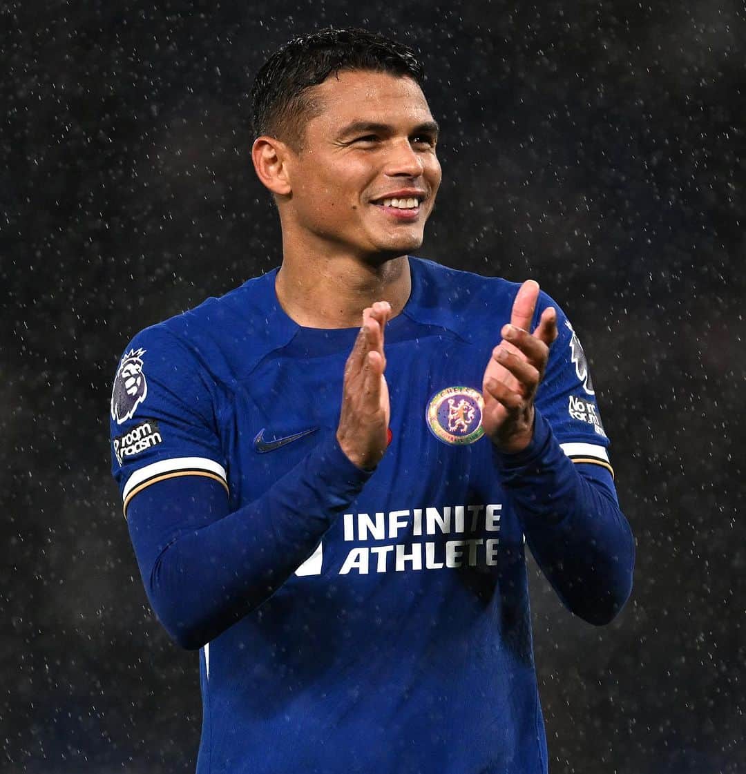 チアゴ・シルヴァさんのインスタグラム写真 - (チアゴ・シルヴァInstagram)「Fight until the end 💪🏾  This is CHELSEA! 💙  Feliz aniversário de novo filho, pai te ama. Essa comemoração tava guardada faz tempo 😂🤪」11月13日 5時32分 - thiagosilva