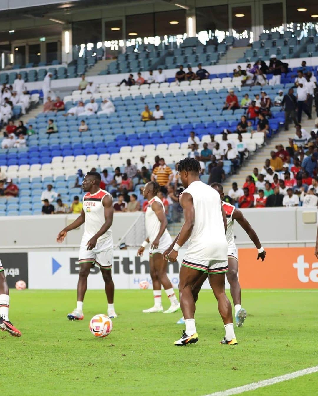 アユブ・マシカさんのインスタグラム写真 - (アユブ・マシカInstagram)「🇰🇪🇰🇪🇰🇪🇰🇪 @harambee_stars」11月13日 15時27分 - masikaayub