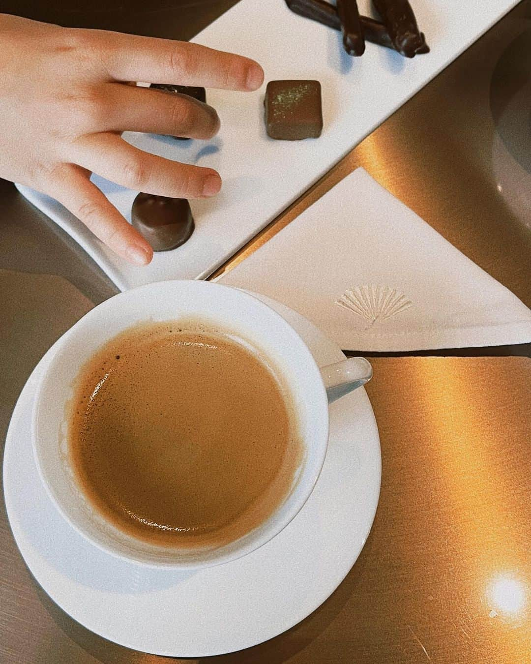 泉里香さんのインスタグラム写真 - (泉里香Instagram)「☕️ 甥っ子の🫳🍫」11月13日 15時28分 - rika_izumi_