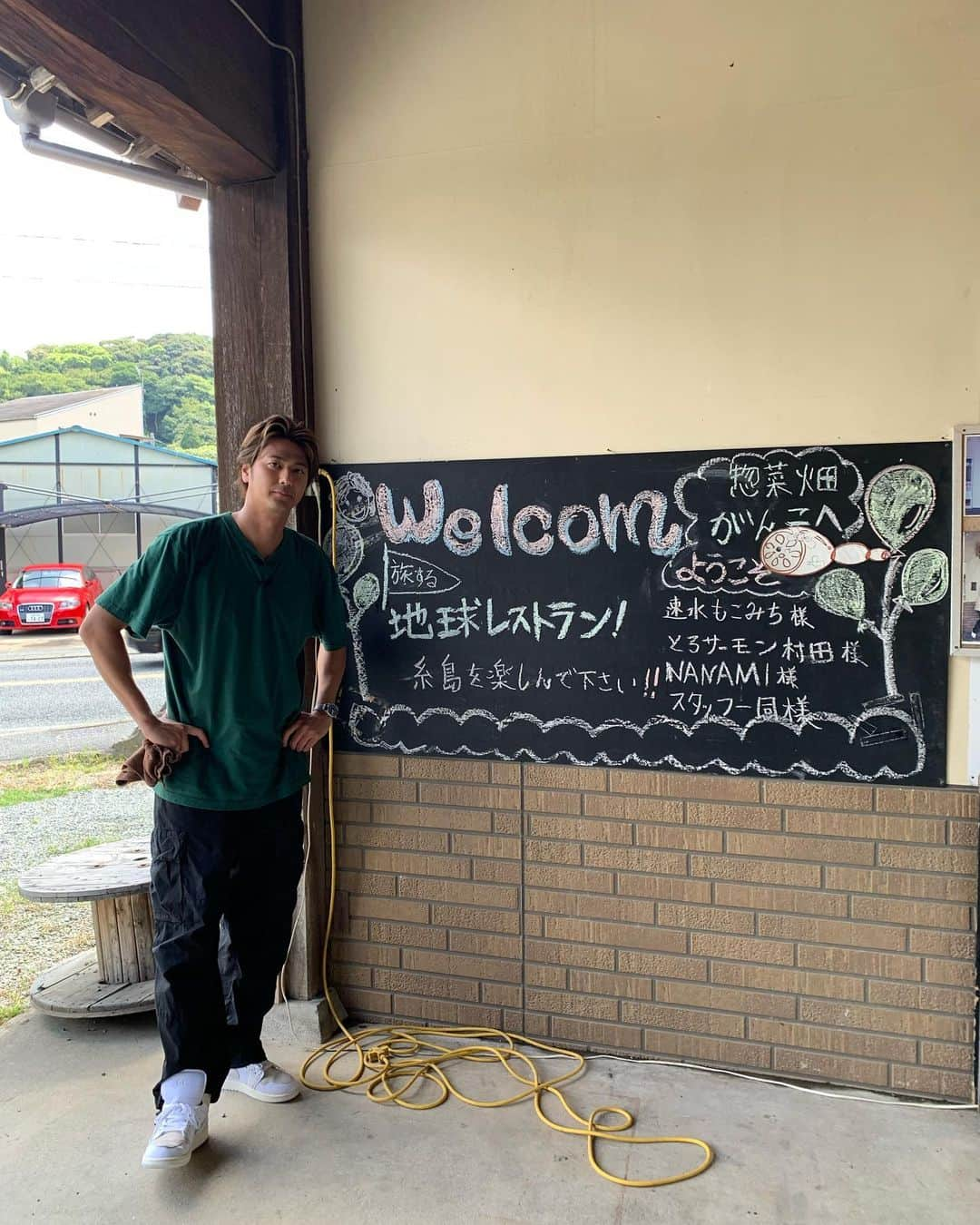 速水もこみちさんのインスタグラム写真 - (速水もこみちInstagram)「旅する地球レストラン！〜Traveling The Earth Restaurant〜  福岡県•糸島市の皆さん！ ありがとうございました！ 海の幸と山の幸！最高でした！  #福岡県#糸島市 #福岡県糸島市 #旅する地球レストラン  #bsフジ #糸島食材#糸島グルメ  #鯛#バターナッツ#茄子 #卵#鶏肉#イチジク」11月13日 15時41分 - mocomichi_hayami