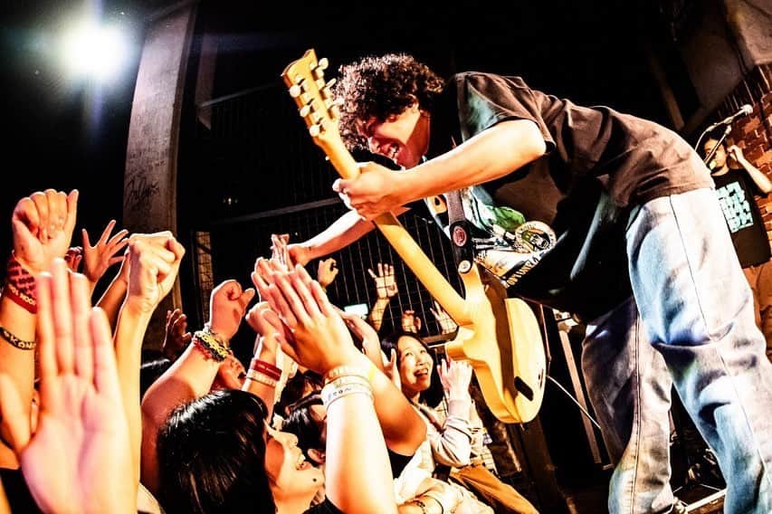 谷口鮪さんのインスタグラム写真 - (谷口鮪Instagram)「先日の福井CHOP公演。 ツアー今週から再開に挑みます！ Photo by タカギユウスケ」11月13日 15時41分 - taniguchi_maguro