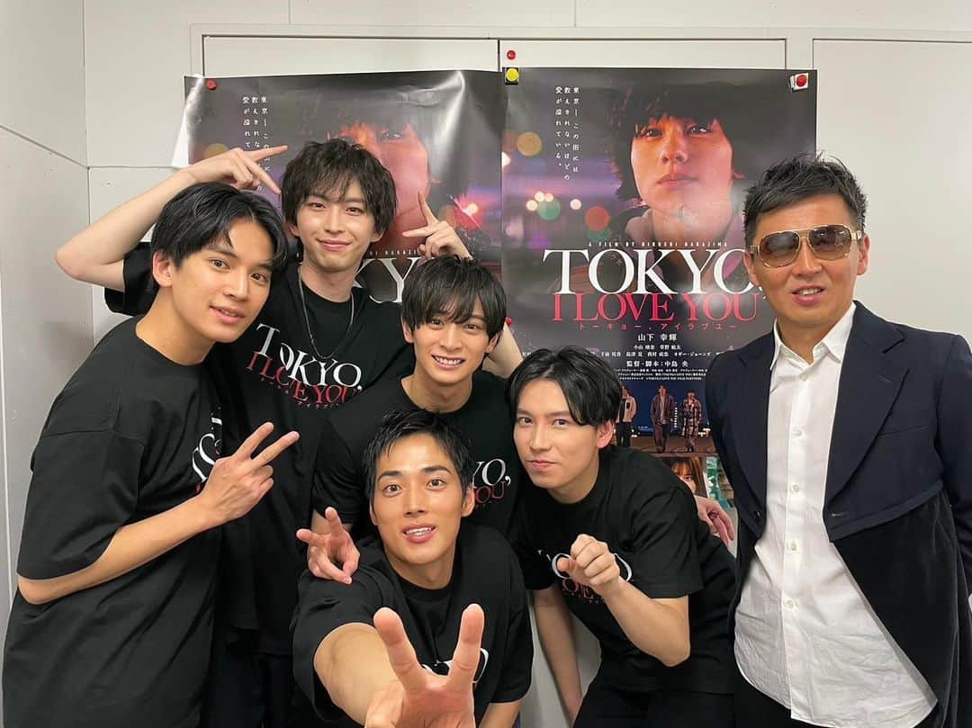 島津見さんのインスタグラム写真 - (島津見Instagram)「映画「TOKYO,I LOVE YOU 」 先日舞台挨拶に登壇させていただきました！  応援してくださる皆さんと直接同じ場所にいてるのってとても嬉しいですね！  キャストのみんなにも久しぶりに会えて嬉しかったです😊  全国公開なので是非、ご覧いただけたら嬉しいです。  ご感想お待ちしております🙆‍♂️」11月13日 15時57分 - ken_islands