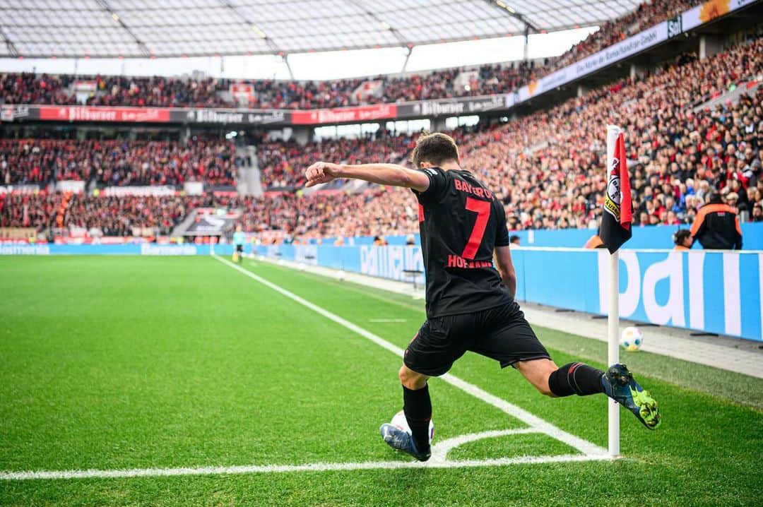 ヨナス・ホフマンのインスタグラム：「Mit einem guten Gefühl geht’s in die Länderspielpause -> 🇩🇪 @dfb_team」