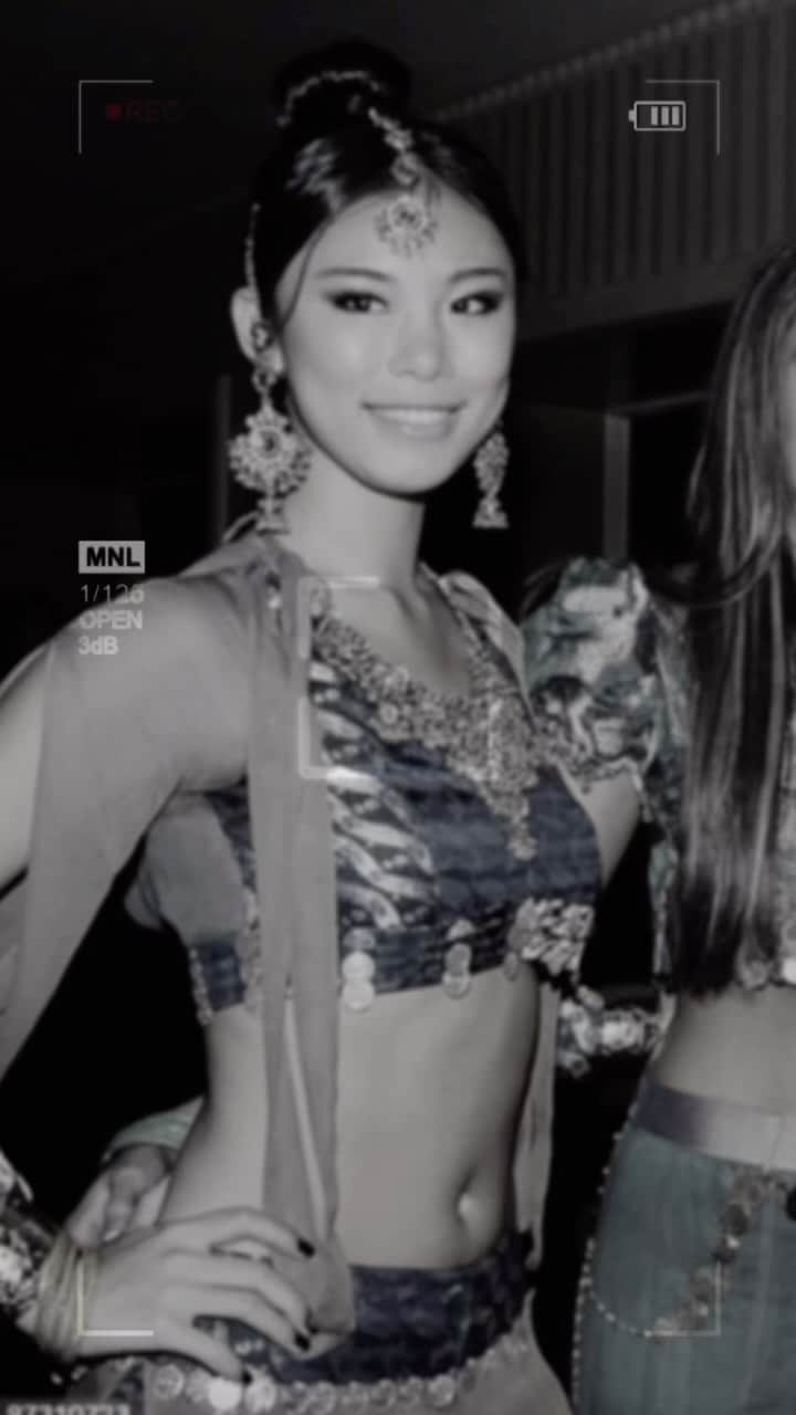 森理世のインスタグラム：「Nostalgia: circa early 2000’s 😇」