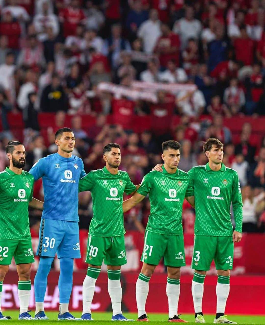 アジョセ・ペレスさんのインスタグラム写真 - (アジョセ・ペレスInstagram)「Orgulloso de este equipo 💚」11月13日 8時26分 - ayozepg