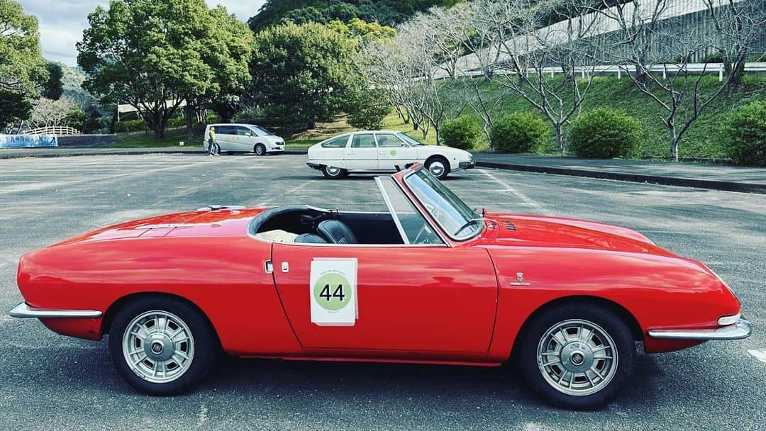 TOGGYのインスタグラム：「ツールドARITA2023🏁 拝借フォトを🚘  12月のJ:COM「TOGGYの清く正しくテキトーチャンネル」で参戦気分を味わえます。お楽しみに！」