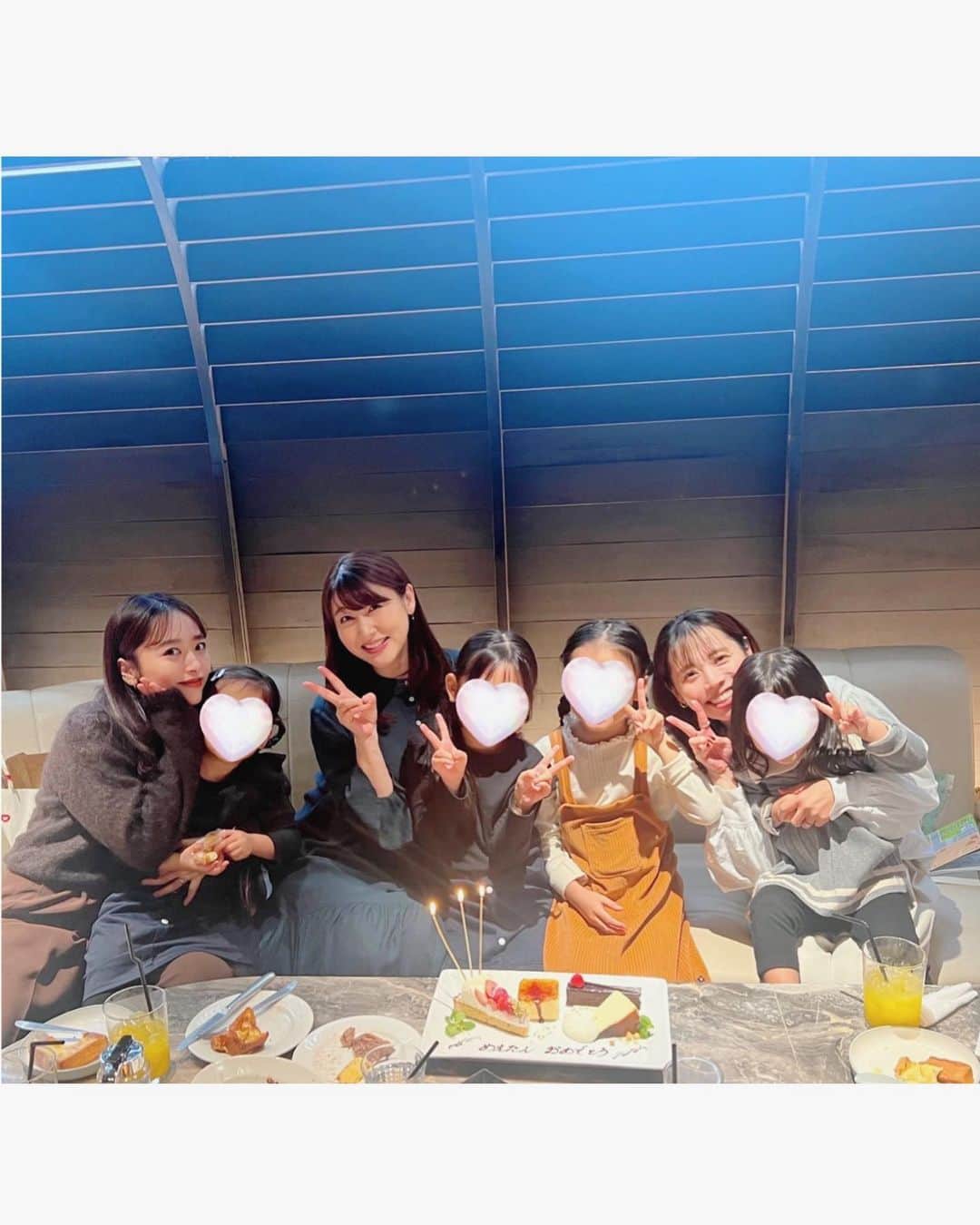 安めぐみさんのインスタグラム写真 - (安めぐみInstagram)「急に寒くなりましたね❄️💦  番組で共演してから、 定期的に集まっている3人☺️ ちーちゃんきょうちゃんと久しぶりにまた集まれました✨ お子様の誕生日やお祝いなどを用意して行ったら、 まさかの私のお祝いまで😭 ありがとうー😭🧡✨  #一枚目の上は子供の指笑 #久しぶりに集まりました #優しい2人に心がじーん（ ; ; ） #今週も頑張りましょう #おはようございます😊  #月曜日っ」11月13日 9時24分 - yasu_megumi_official