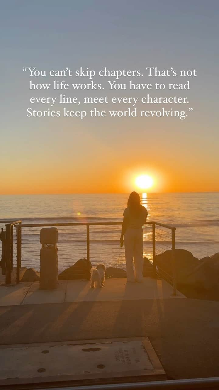 ヘレン・マロウリスのインスタグラム：「“You can’t skip chapters. That’s not how life works. You have to read every line, meet every character. You will read things you don’t want to read, you will have moments where you don’t want the pages to end. But you have to keep going. Stories keep the world revolving.” 📖🌱   📍 San Clemente beach trail ❤️  Taking all the nature breaks I can  #beach #sanclemente #orangecounty #athlete #wrestling #trail #walk #relaxing #relax #sunday #quotes  #healing #selfreminder #love #compassion」