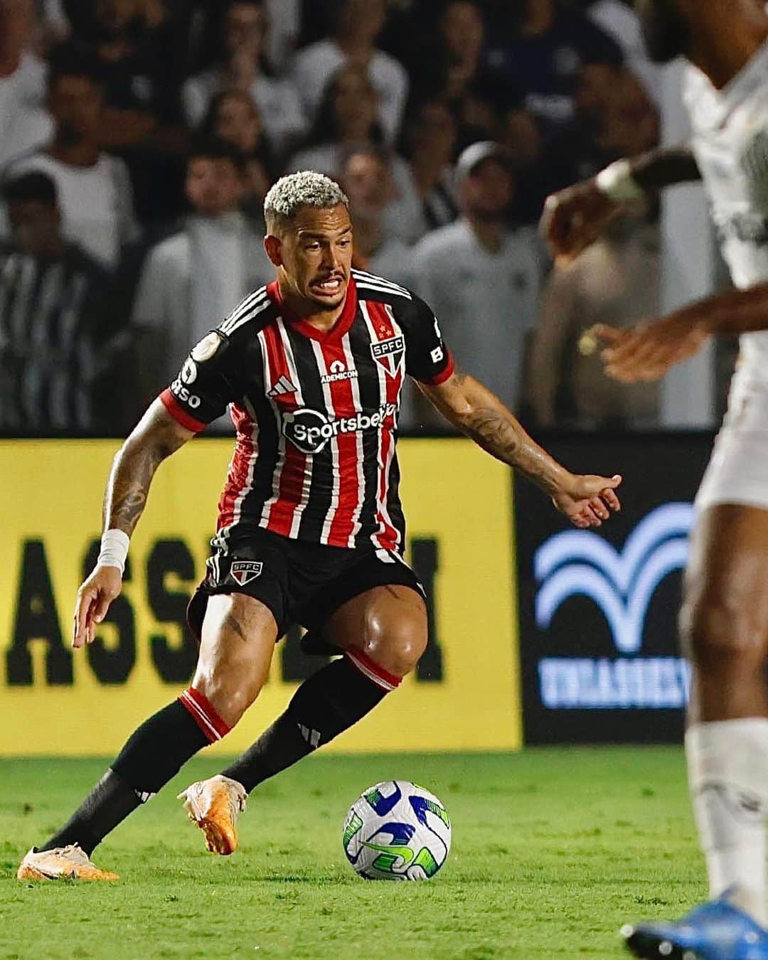 São Paulo FCのインスタグラム：「Seguimos 💪  #VamosSãoPaulo 🇾🇪  📸 Rubens Chiri / São Paulo FC」