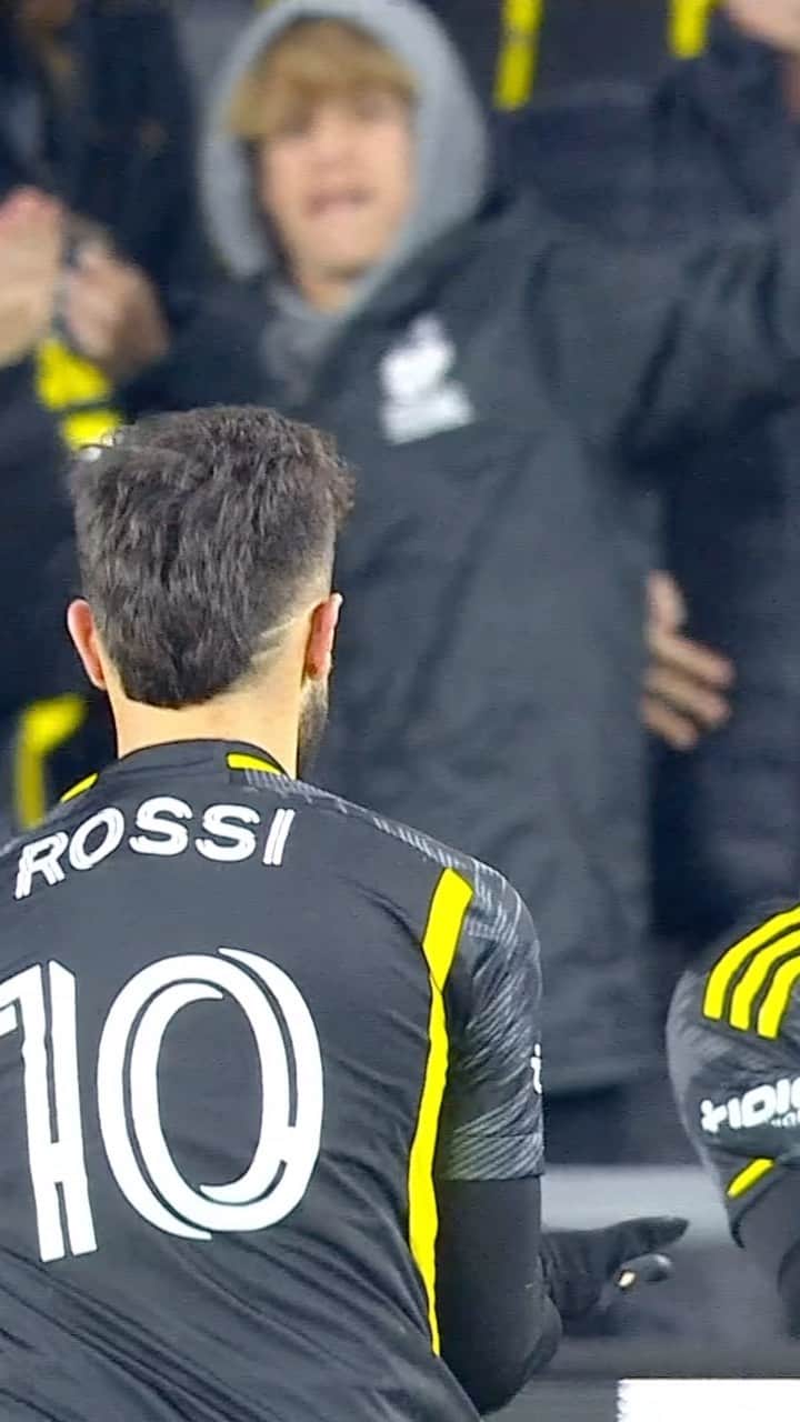 Major League Soccerのインスタグラム：「@diegorossi9 and @columbuscrew are doing their thing! 🔥  @audi MLS Cup Playoffs」