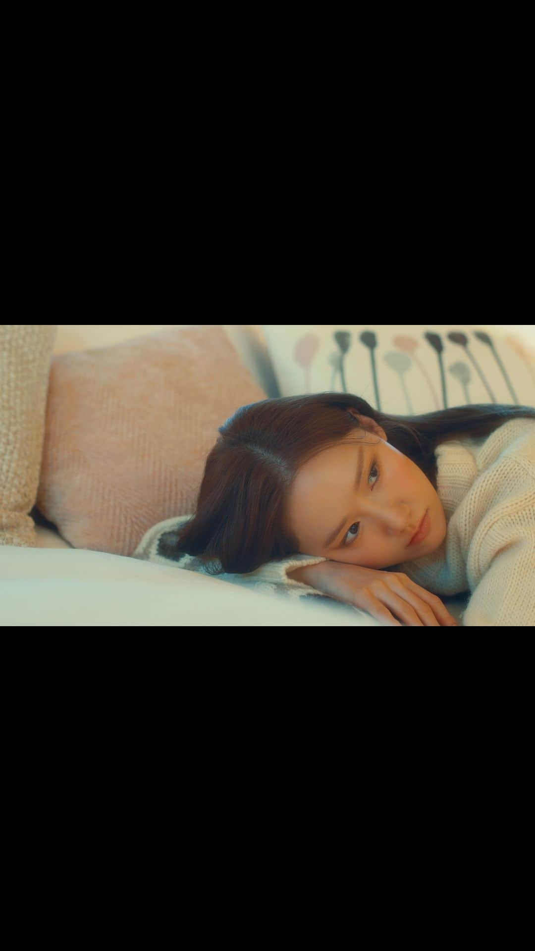 ユナのインスタグラム：「_ 에피톤 프로젝트 X 임윤아 '노크 knock' MV teaser1  EPITONE PROJECT Digital Single [노크 knock] 노크 knock (Vocal by 윤아 (YOONA)) 2023.11.16 6PM (KST)  https://youtu.be/i1HmqukZmZQ  #임윤아 #윤아 #LIMYOONA #YOONA #limyoona__official  #소녀시대 #GirlsGeneration  #에피톤프로젝트 #EPITONEPROJECT @epitone.project #노크 #knock #노크knock #에피톤프로젝트노크 #EPITONEPROJECTKNOCK #윤아노크 #YOONAKNOCK」