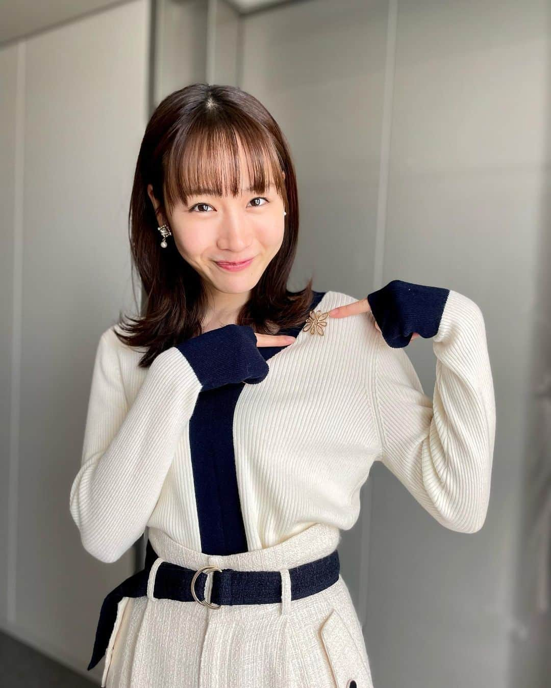 フジテレビ「めざまし8」さんのインスタグラム写真 - (フジテレビ「めざまし8」Instagram)「. 🧣きょうのきっしー🧤 。*⑅୨୧┈┈┈┈┈┈┈┈┈┈┈ ୨୧⑅*。  きょうは大好きなパンツ👖スタイル！このまま駆け出したい気分です😆💨  髪も伸びてきて、服👗やアクセサリー💠と合わせて色々アレンジできそう🤗  週末から急に寒くなって❄ティッシュが手放せない🤧私ですが、皆さんも温かい格好でお過ごしください🧣  ::::::::::୨୧::::::::::୨୧::::::::::୨୧:::::::::::  🤍トップス＆パンツ @tonal_official  ✨アクセサリー @muk_tokyo  #めざまし8 #岸本理沙 #きっしー #衣装 #fashion #fashionstyle #ootd」11月13日 11時06分 - mezamashi8.tv