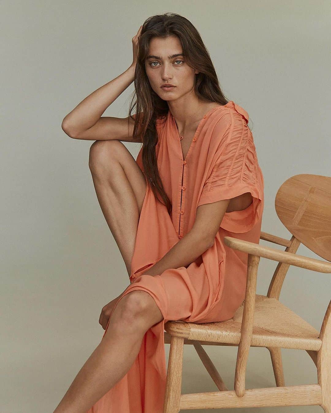ACACIA SWIMWEARのインスタグラム：「The Lita Dress, our latest go-to.  A relaxed button down maxi dress with delicate rouging detail across the shoulders, made in soft Tencel.」