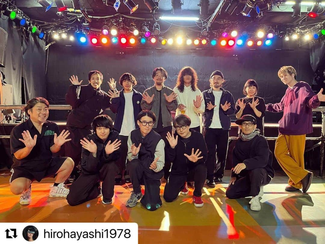 POLYSICSさんのインスタグラム写真 - (POLYSICSInstagram)「#Repost @hirohayashi1978 with @use.repost ・・・ 高松MONSTER「High Climax」終了ー！ アツいスリーマン！🔥🔥🔥  タイトル通り、最初から最後までクライマックス👊💥  打ち上げも盛り上がって楽しい夜✌️  夜の本気ダンス、プッシュプルポット、高松MONSTERのみなさん、会場に来てくれたみんなありがTOISU！  打ち上げ後はケンタロウさん、マイケル君と特撮トークでナイスな締め👍 マイケル君、今日のライブも頑張って！💪  若干の二日酔いがありつつも 東京戻りに手打麺や 大島へ！ 食べ終わった後の余韻が半端ないツルシコ麺&出汁の美味しさ… ごちそうさまでした！🙏  #夜の本気ダンス #プッシュプルポット #polysics #高松MONSTER #讃岐うどん #手打麺や大島」11月13日 11時40分 - polysics_official