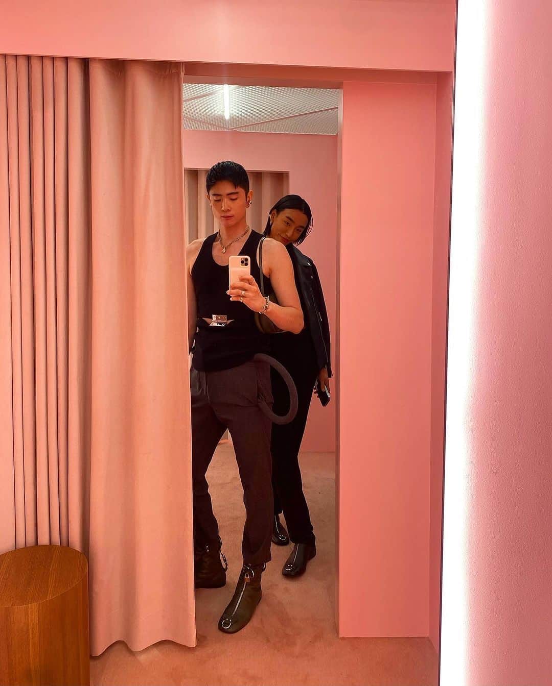 タイキのインスタグラム：「@jw_anderson 💞  Welcome to Tokyo✨   #TaikiNoah #jwanderson」