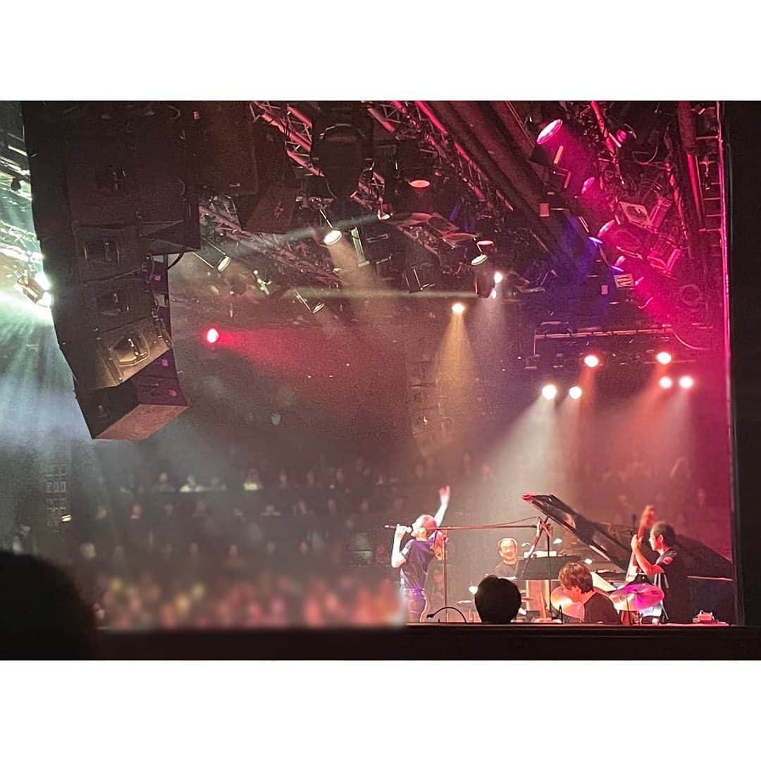 望海風斗さんのインスタグラム写真 - (望海風斗Instagram)「🍾 #BillboardLiveOSAKA #MyHomeTown ⁡ 初のBillboardライブ 無事に千秋楽を迎えました✨ ⁡ Billboardのお話しは 明日の#ふーとーく で語りたいな〜と思ってます‼︎ ⁡ ⁡ ご来場くださった皆さま 夢を叶えてくださった皆さま 夢を応援してくださる皆さま #ありがとうございました⭐️ ⁡ ⁡ バンドマスター＆ピアノ #クリヤマコト さん ベース #納浩一 さん ドラムス #大槻英宣 さん ありがとうございました✨ ⁡ #billboardLiveYOKOHAMA さま  @billboardlive_yokohama  #billboardLiveOSAKA さま  @billboardlive_osaka  ありがとうございました♪  衣装デザイン#十川ヒロコ さん ヘアメイク #chie さん @chie_make_up  ありがとうございました🪄 ⁡ 写真 ①〜③ 📷 #ハヤシマコ さん @hysmaco  ⁡④〜⑩ 📷 #マネージャー ⁡」11月13日 11時57分 - nozomifuto_official