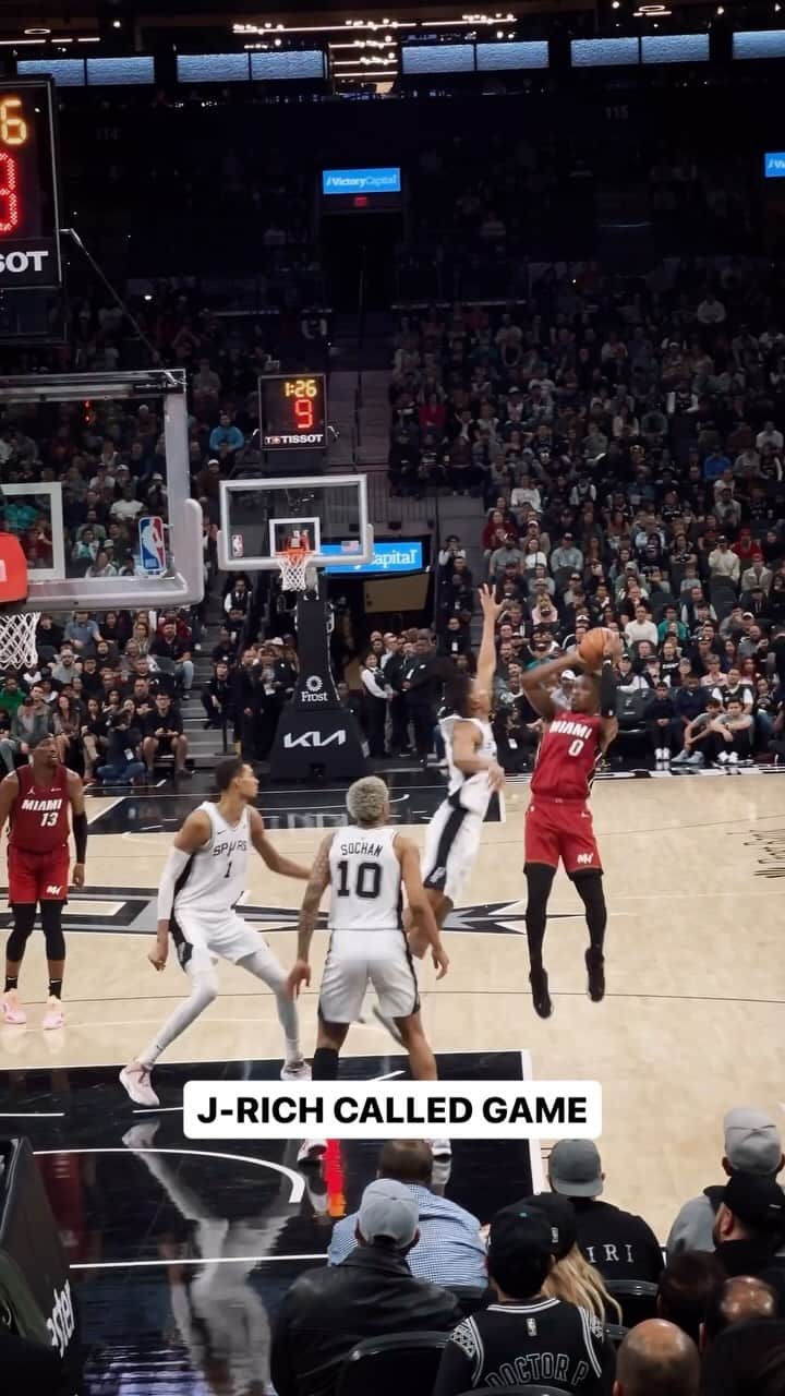 Miami HEATのインスタグラム：「Back-to-back buckets to ice it 🥶」