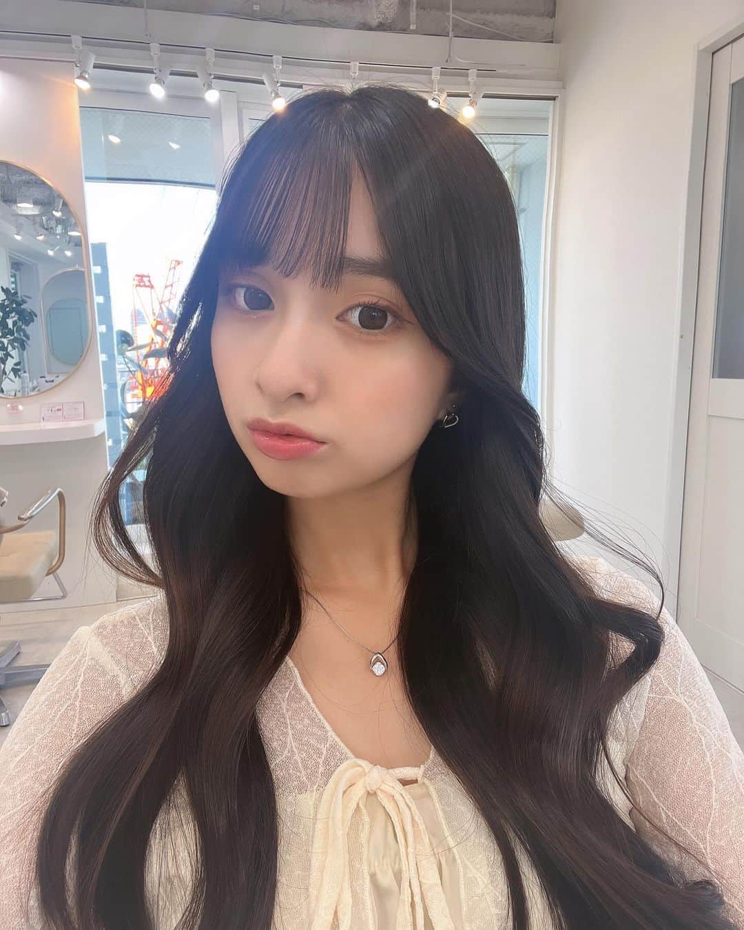 星野愛美さんのインスタグラム写真 - (星野愛美Instagram)「. @terao_saori さんのサロンモデルしてきた時の~✌🏻🩷 たくさんお話しして楽しかったんだあ🥹 . . . . . . . #シブサン　#shibu3project #アイドル #モデル　#被写体　#サロンモデル　#ロングヘア　#ガーリー #girly #lemille #05 #高校生　#jk #ljk #ootd #instagood #followｍe」11月13日 12時06分 - aimi._.nn08