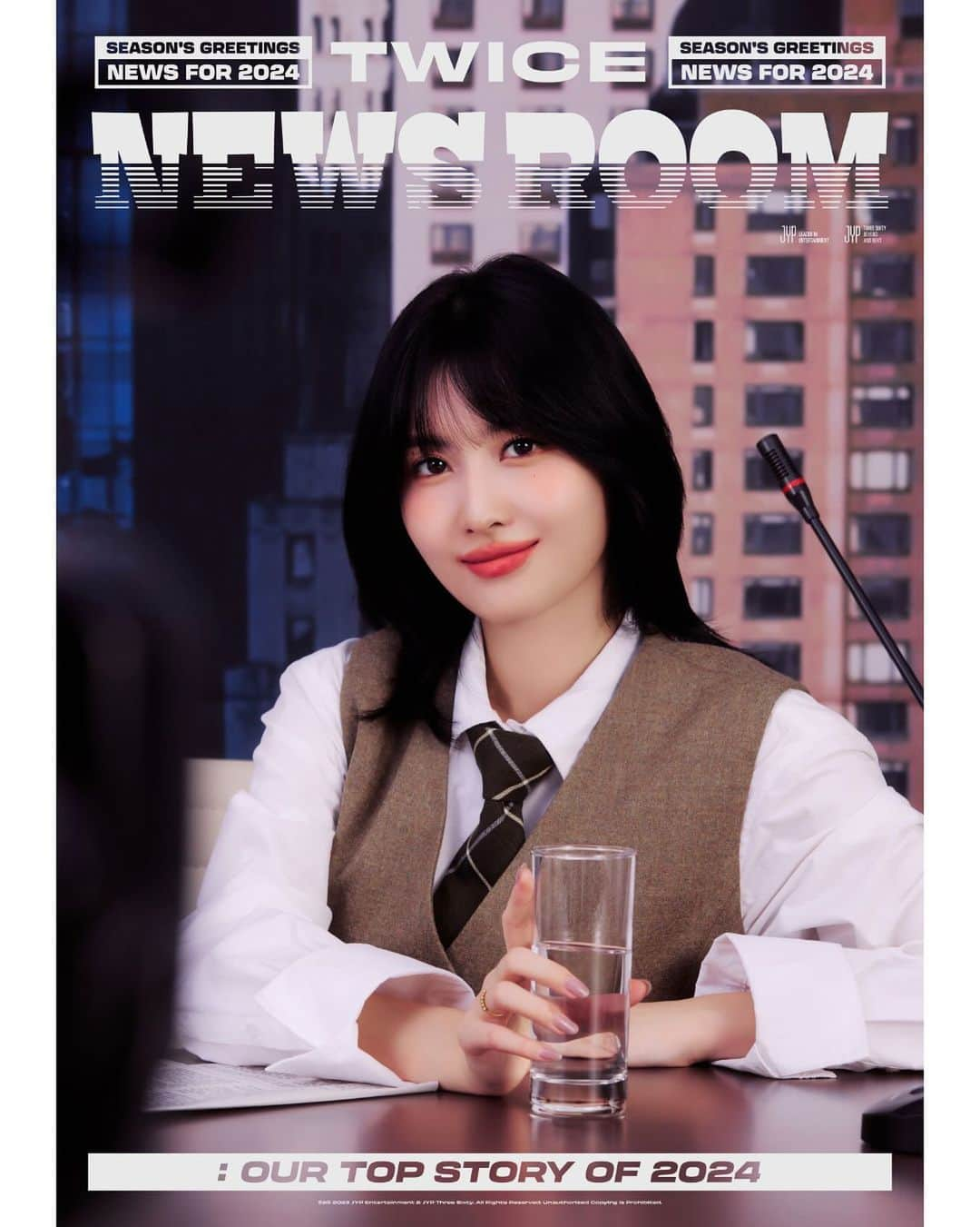 TWICEのインスタグラム：「TWICE SEASON’S GREETINGS 2024 TWICE NEWS ROOM : Our Top Story of 2024🎥  #MOMO #모모  PRE-ORDER│2023.11.07 TUE - 2023.11.15 WED (KST)  #TWICE #트와이스 #TWICE_NEWS_ROOM #2024SEASONSGREETINGS」