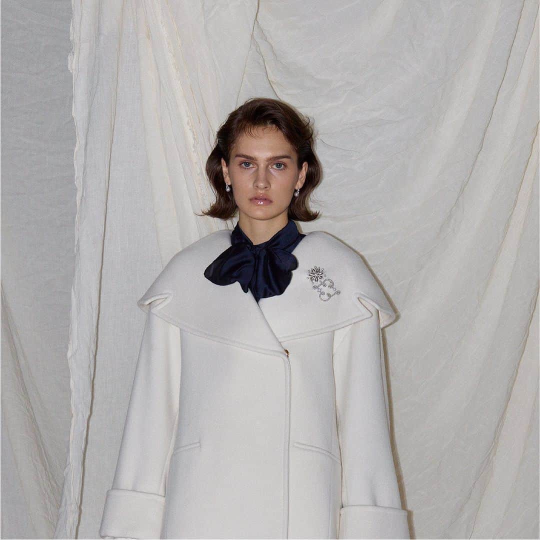 celford_officialのインスタグラム：「【CATALOG】 ⁡ 2023 WINTER OUTER COLLECTION ⁡ 冬のアウタースタイルが本格的にラインナップ！ オンラインではカタログをご覧頂けます。 ⁡ 冬の新作アウターのチェックを どうぞお忘れなく。 ⁡ ⁡ -ONLINE STORE 10%OFF CAMPAIGN - 11.9 thu 0:00 - 11.13 mon 23:59 ⁡ - LUMINE CARD 10%OFF CAMPAIGN - 11.9 thu - 11.15 wed ⁡ ⁡ #CELFORDAW23 #celford #セルフォード」