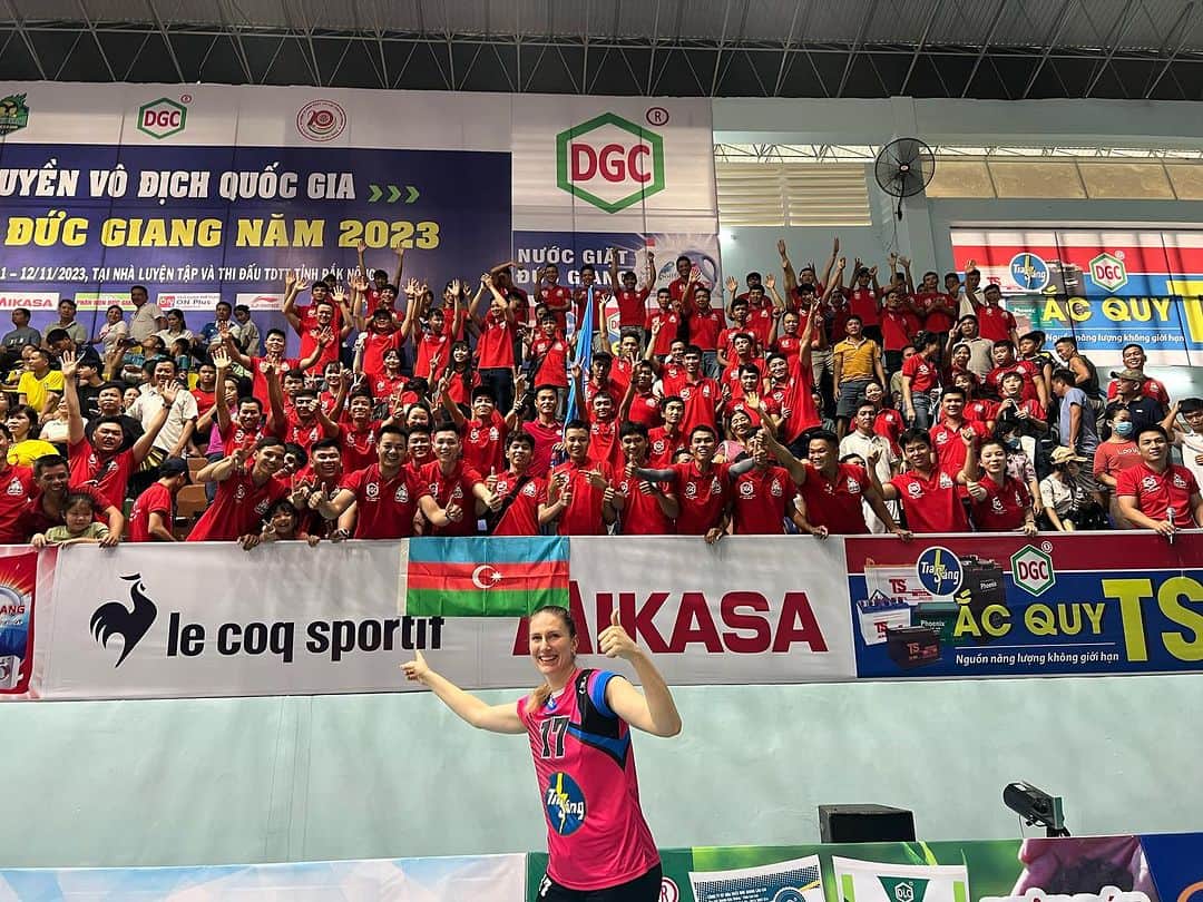 ポリーナ・ラヒモワさんのインスタグラム写真 - (ポリーナ・ラヒモワInstagram)「Thank you #daknong ! Going to final stage in #quangnam ! Good luck to my team DGC! 🦾😉」11月13日 12時18分 - polina_rahimova