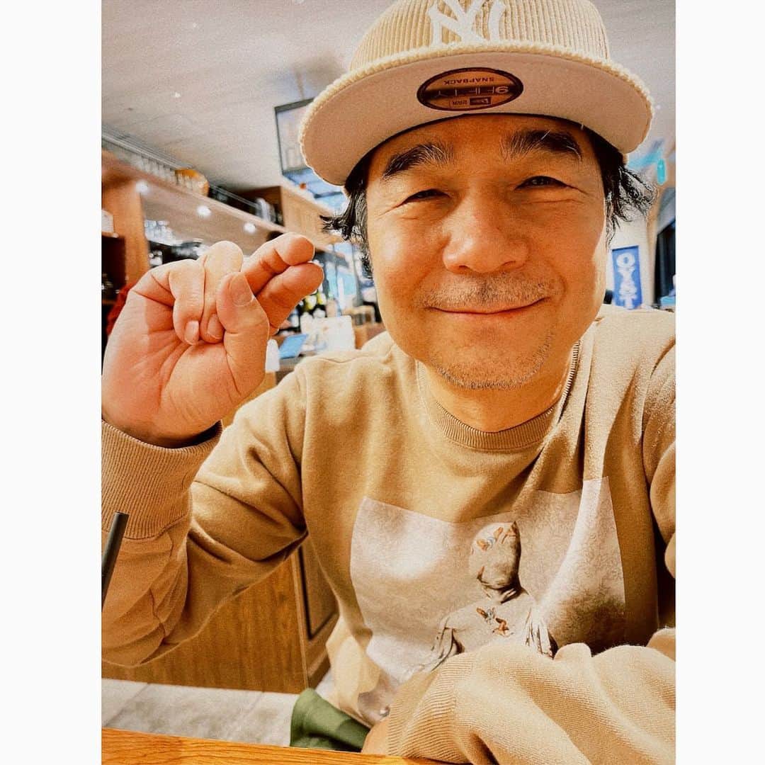 のインスタグラム：「. . 【マサブログ更新】  アレの「11月20日」まで一週間。  ってことは、  来週の月曜日ってことね。  あのね、  ここだけのはなし、  あなたのドリカム貯金って どのようなお具合？  DWL2023あったし アクスタも発売しちゃったし。  いっぱいいっぱい 散財させちゃったし。  だからね、  まっこと言いにくいんだけど、  ちょっとだけドリカム貯金 増やしといていただけますですか？  あるいは、  そのままステイしといていただけます？  大明日、天恩日、神吉日、大安が重なる 超ラッキーデイ、  来週の月曜日 「11月20日」のために。  だからね、  こちょこちょ話なんだけどね。  えっと、えっと。  今日もみーちゃんと頑張るからさ。  ね。」