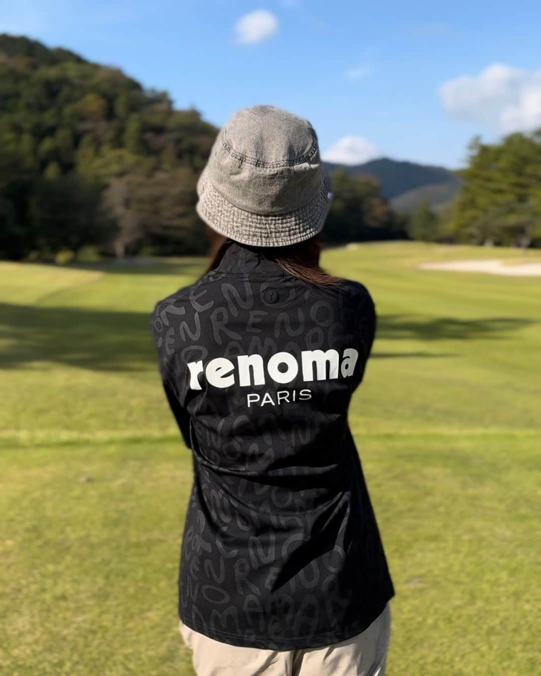 かとうれいこさんのインスタグラム写真 - (かとうれいこInstagram)「秋golfもラスト⛳️🍂  レノマゴルフでボーイッシュでした♪  @renoma_golf_jp  #ゴルフ #冬がはじまるよ」11月13日 12時33分 - katoreiko_official