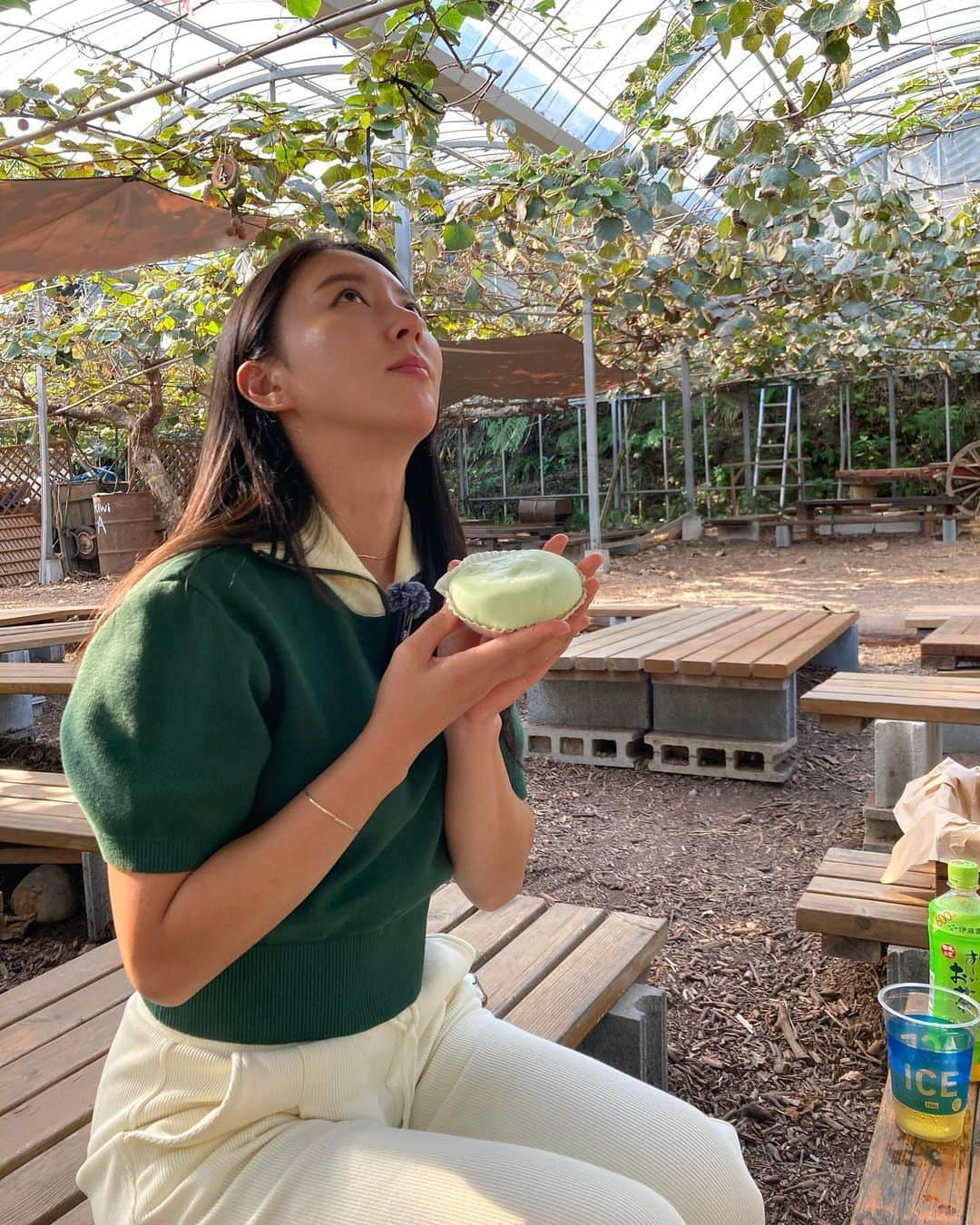 ユンチェヨンさんのインスタグラム写真 - (ユンチェヨンInstagram)「-  키위템 장착 🥝  키위가 몸에 얼마나 좋게요」11月13日 12時26分 - cyyoon35