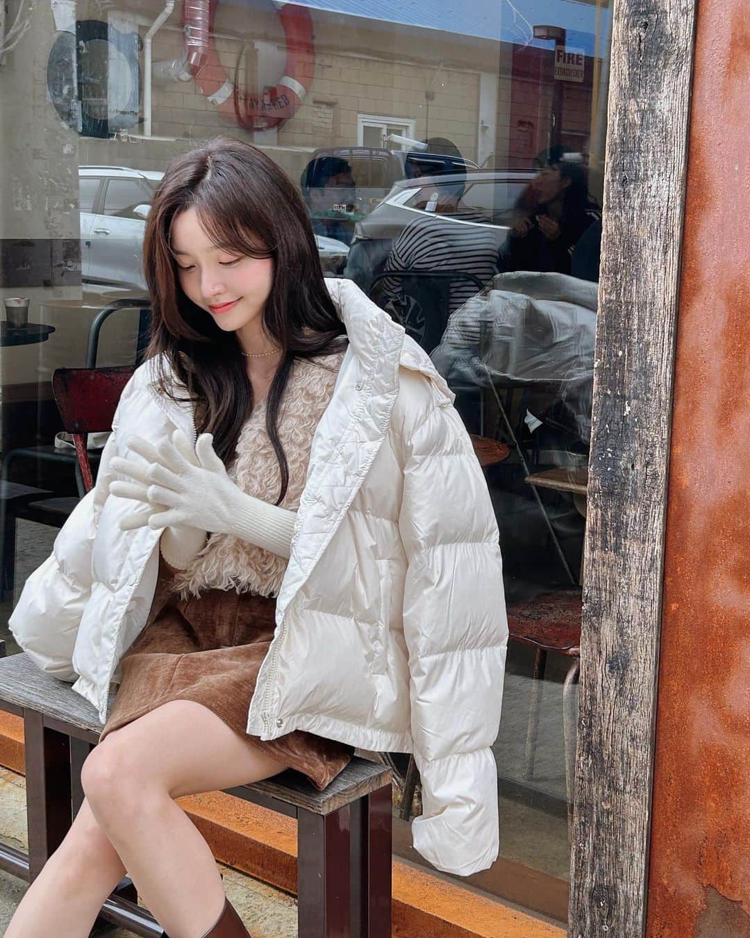 のインスタグラム：「얼죽아 탈퇴.. 뜨신게 최고.. ☕️」
