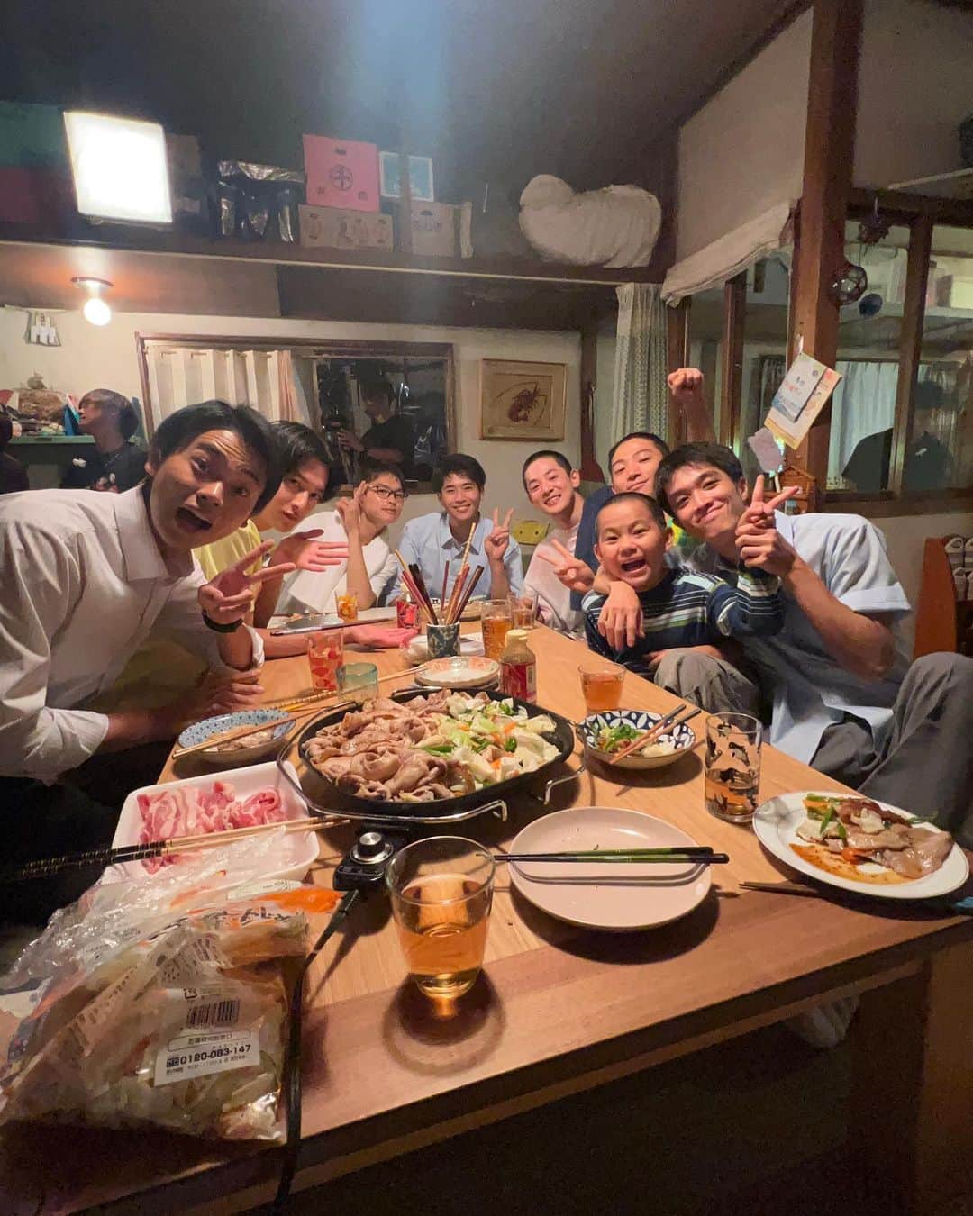 下剋上球児のインスタグラム：「🍲🥓  合宿所と化した南雲家 全員の笑顔が最高です！！  #下剋上球児 第5話は#TVer で配信中✨ #UNEXTparaviコーナー では全話配信中✨  #tbs #日曜劇場 #下剋上球児 #11月19日第5話放送✨✨」