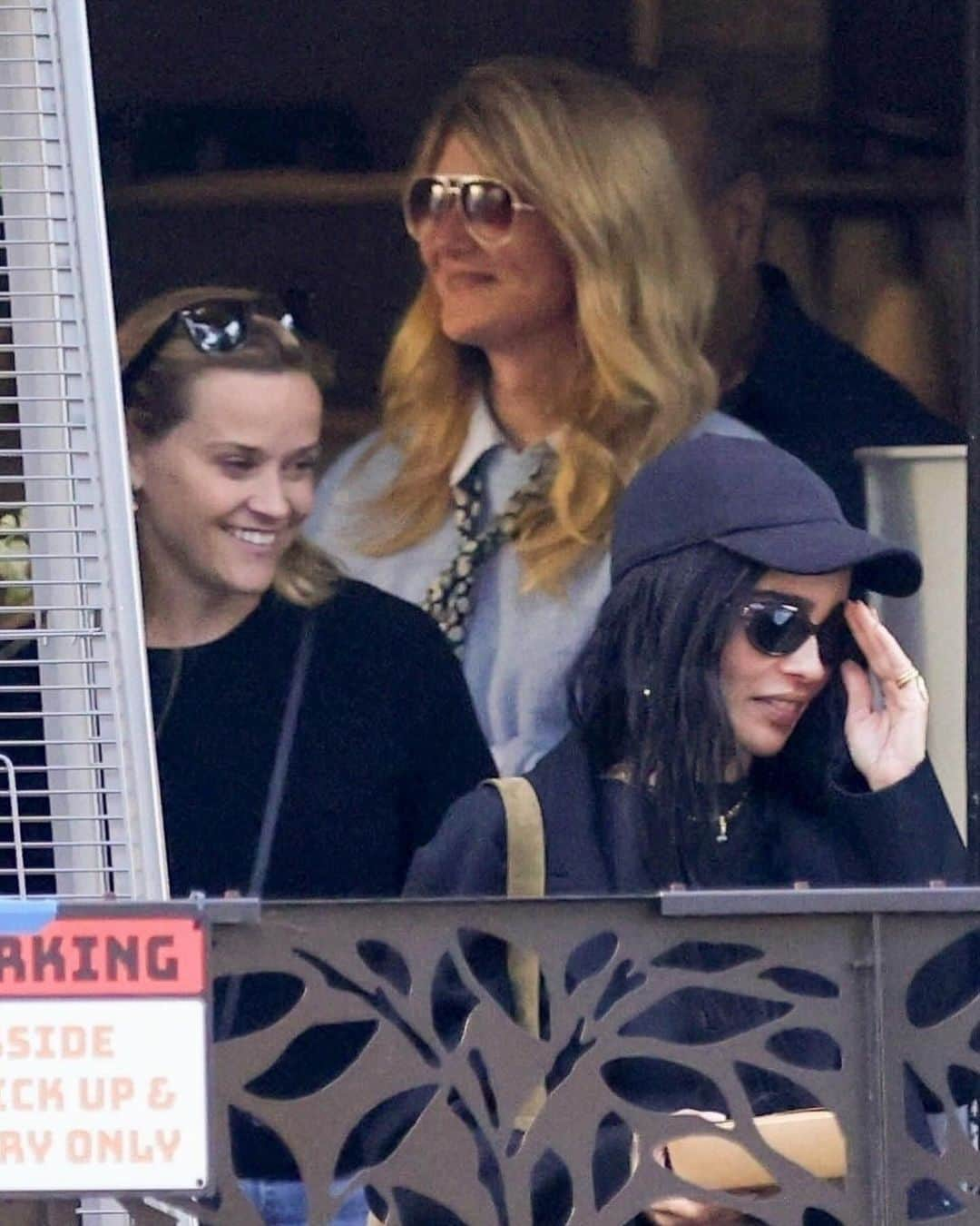 Just Jaredさんのインスタグラム写真 - (Just JaredInstagram)「“Big Little Lies” Reese Witherspoon, Laura Dern, & Zoe Kravitz reunite for lunch! #BigLittleLies #LauraDern #ZoeKravitz #ReeseWitherspoon Photos: Backgrid」11月13日 13時06分 - justjared