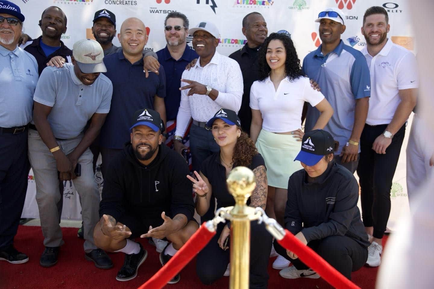 のインスタグラム：「Every single person in this picture MATTERS TO ME! #FamilyAffairs #GolfLife #Charity it’s what we do! @orca_united_society #ORCAWave📡🌊🐳」