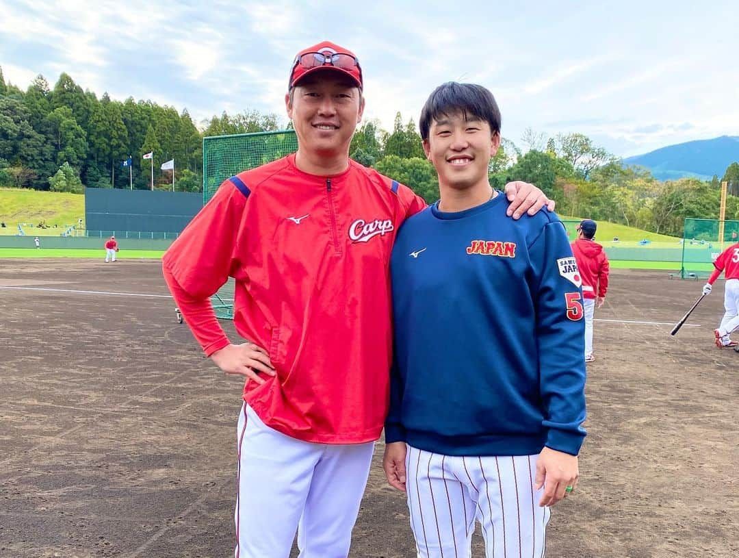 新井貴浩さんのインスタグラム写真 - (新井貴浩Instagram)「#広島 #広島東洋カープ #プロ野球 #家族 #応援 #侍ジャパン #坂倉将吾　選手 @3shogo1 #小園海斗　選手 ＠kozocarp51 #感謝 #新井良太 #新井貴浩 #ANAクラウンプラザ広島 @ana_crowne_plaza_hiroshima」11月13日 13時40分 - araitakahiro_official